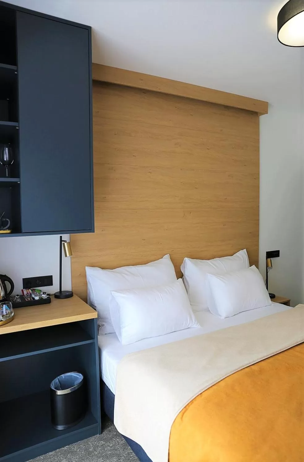 Bed in Hotel Maralák