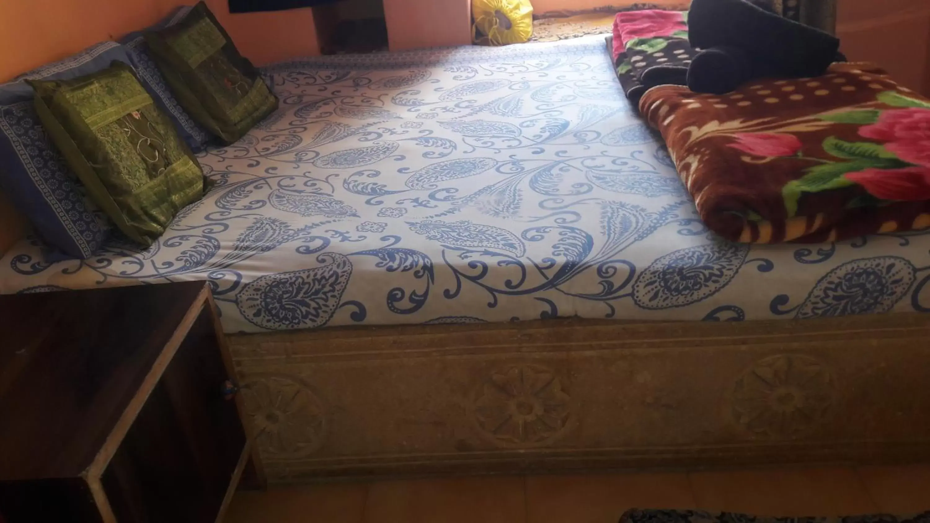 Double Room with Shared Bathroom in Hotel Desert Double Room with Shared Bathroom in Hotel Desert