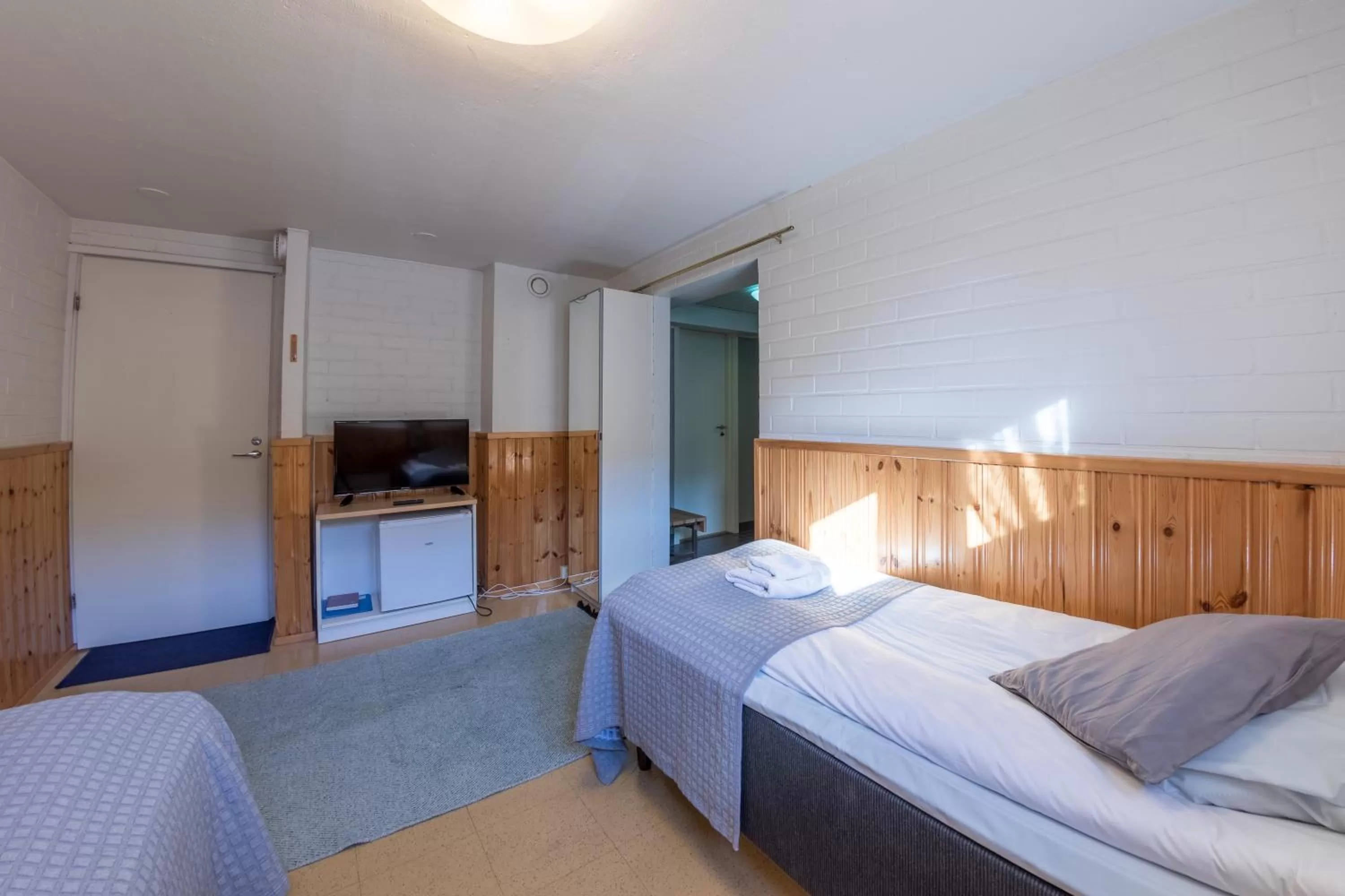 Photo of the whole room in Hotelli Uninen Tampere