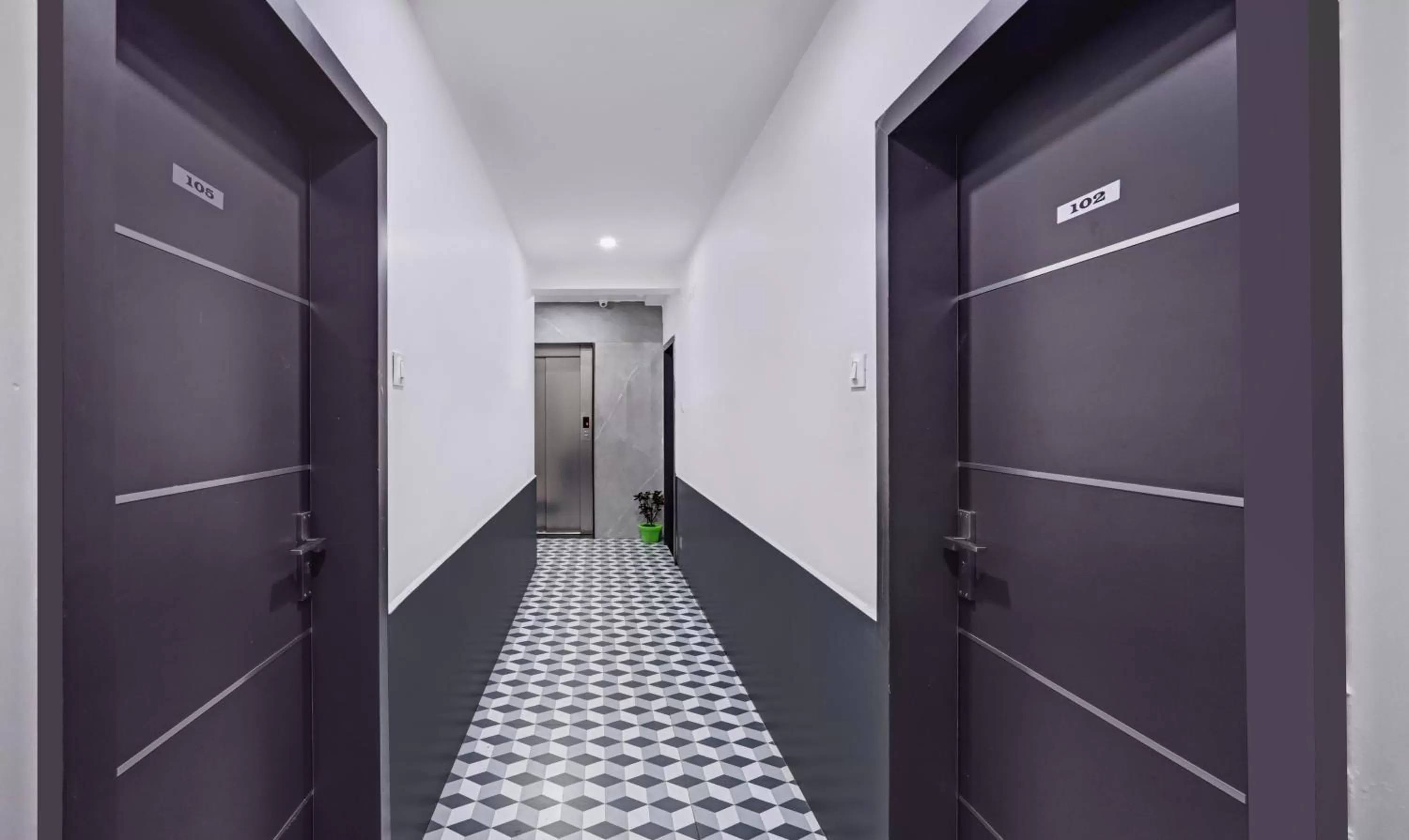 Lobby or reception in Treebo Finesta Suites, Nagpur Airport