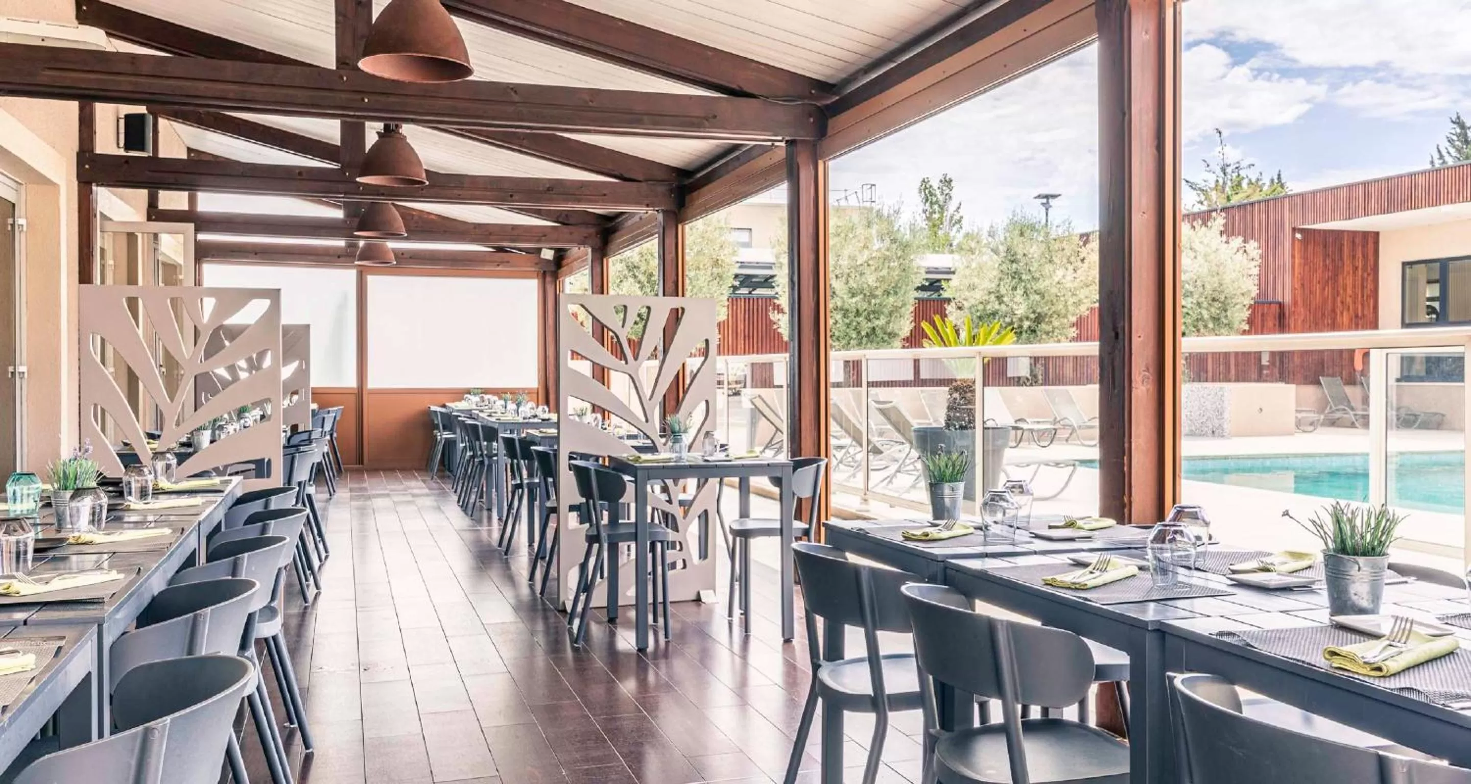 Restaurant/places to eat in Best Western Marseille Aeroport