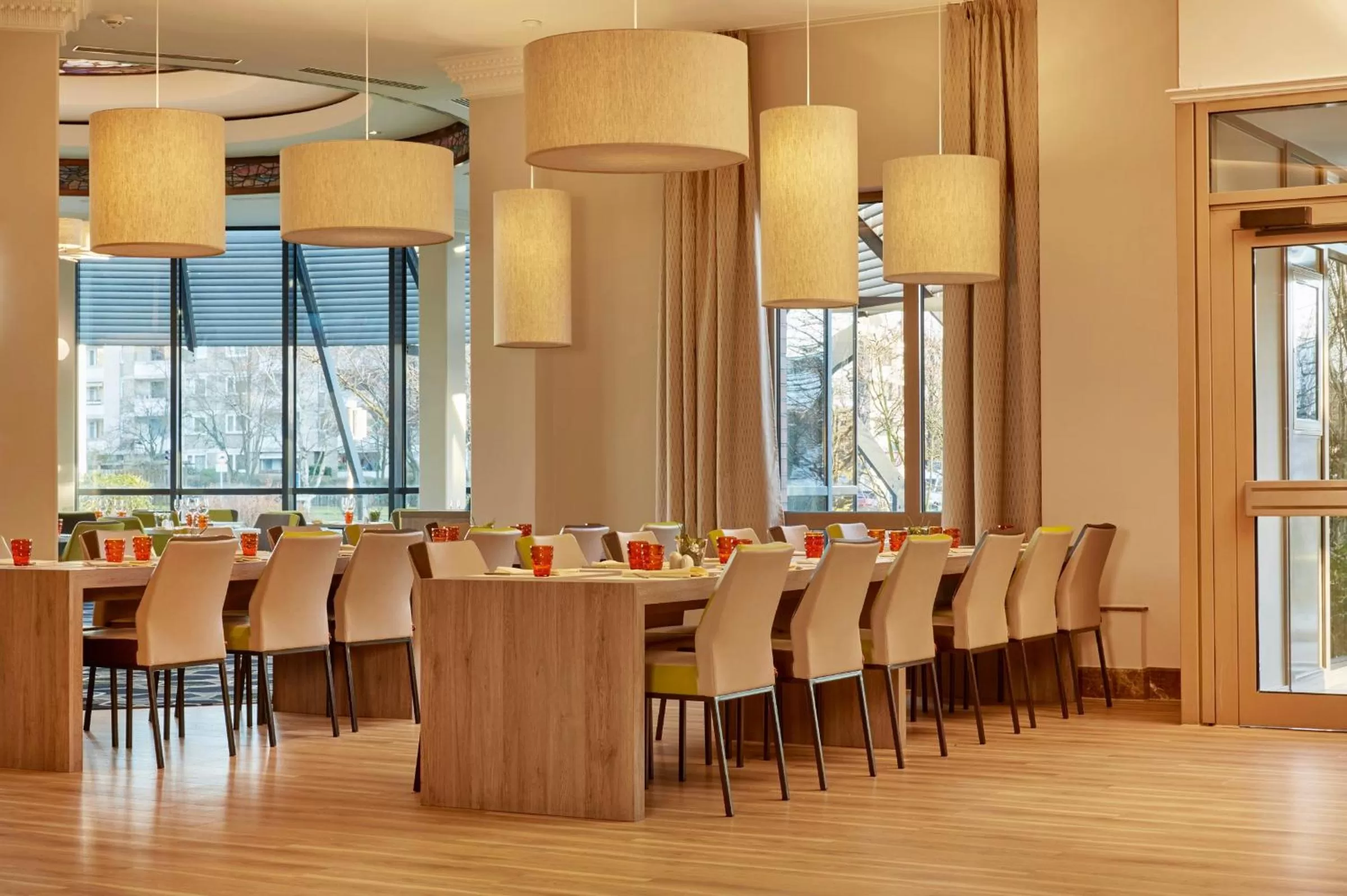 Restaurant/places to eat in H4 Hotel Hannover Messe, Trademark Collection by Wyndham