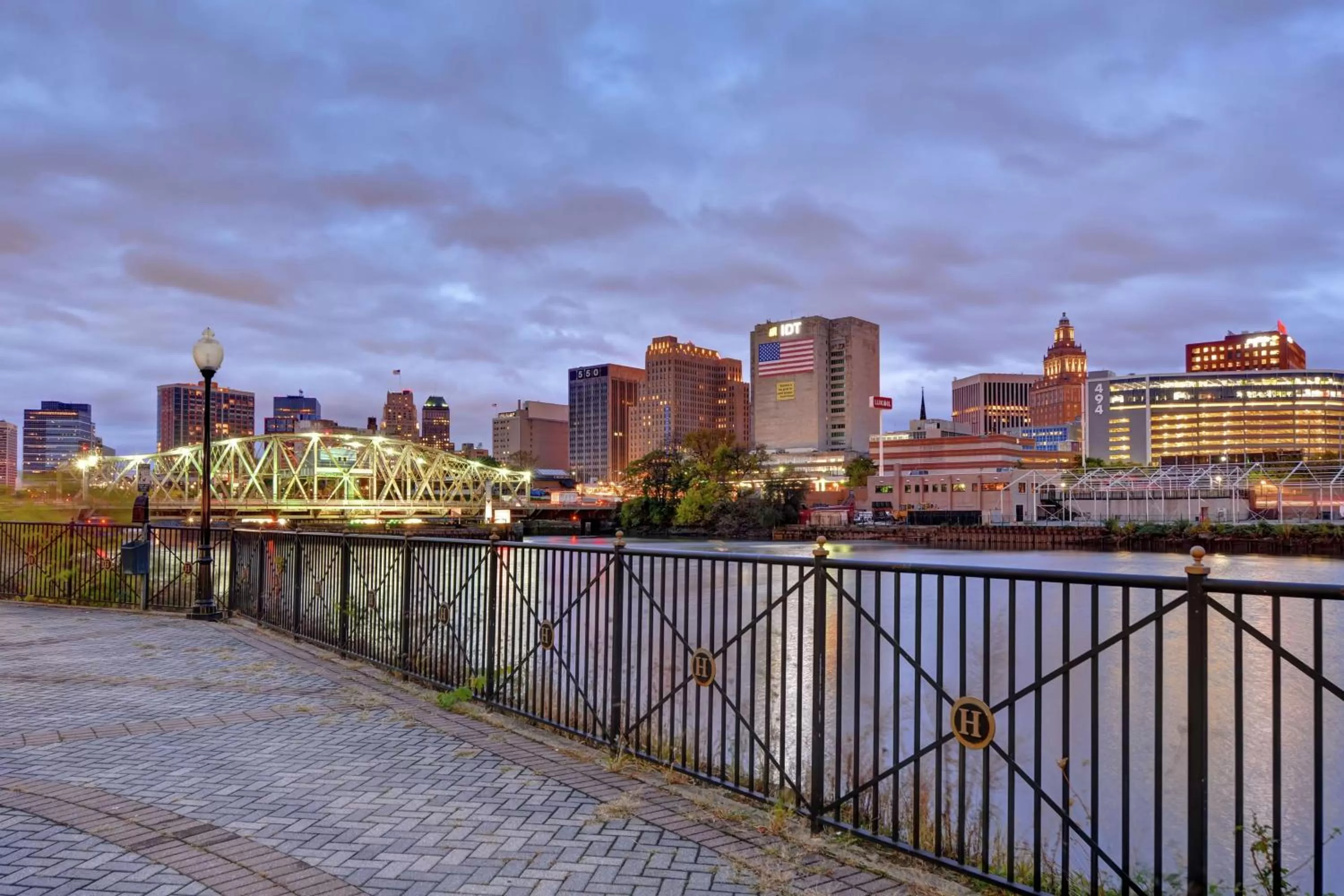 Property building in Hampton Inn & Suites Newark-Harrison-Riverwalk