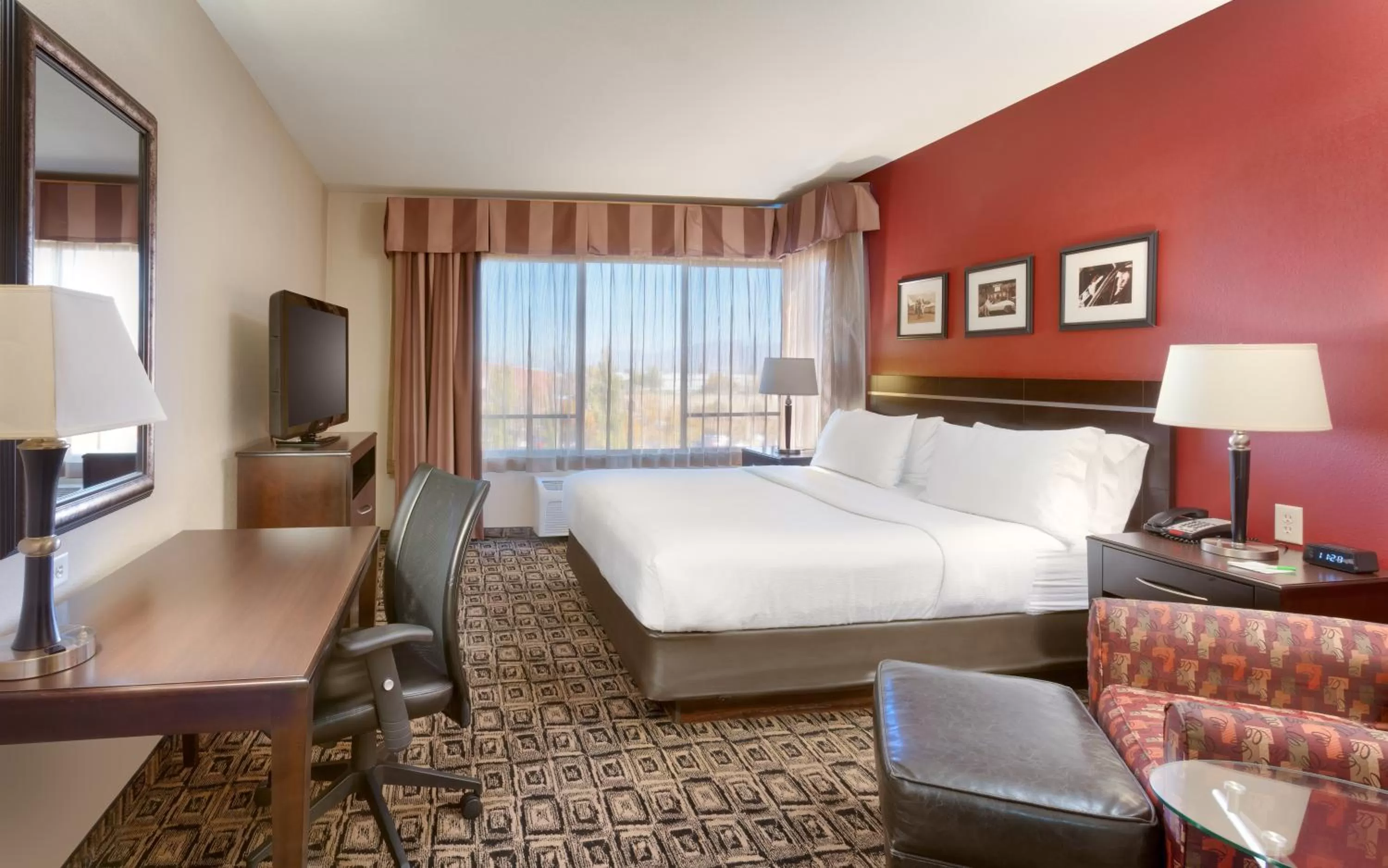Photo of the whole room, Bed in Holiday Inn & Suites Salt Lake City - Airport West by IHG