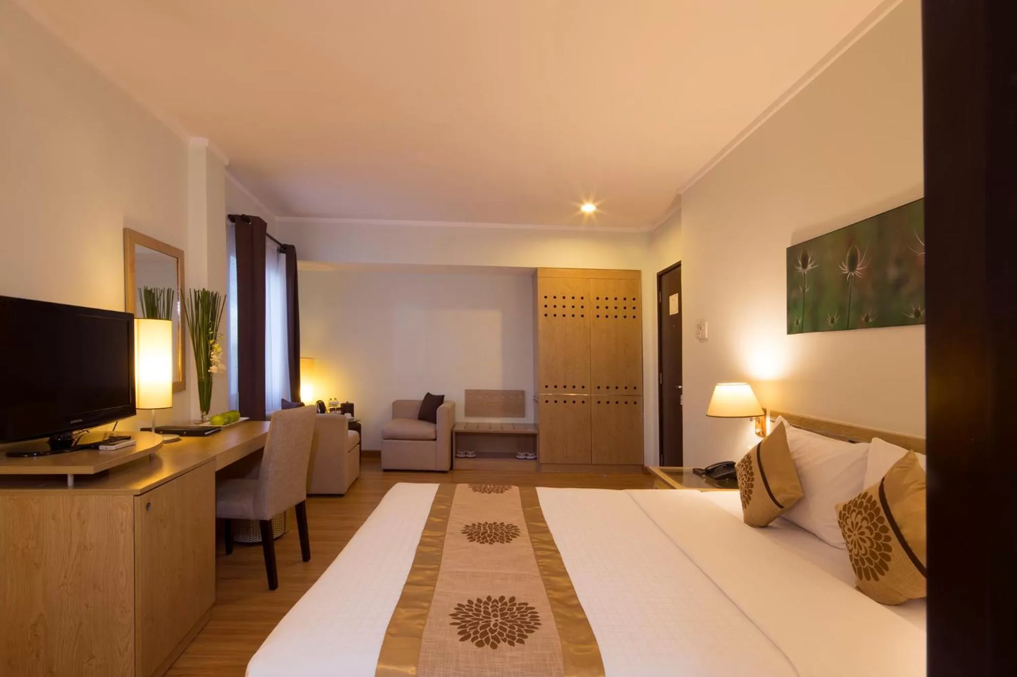 Photo of the whole room, Bed in Vien Dong Hotel - Near Bui Vien Walking Street