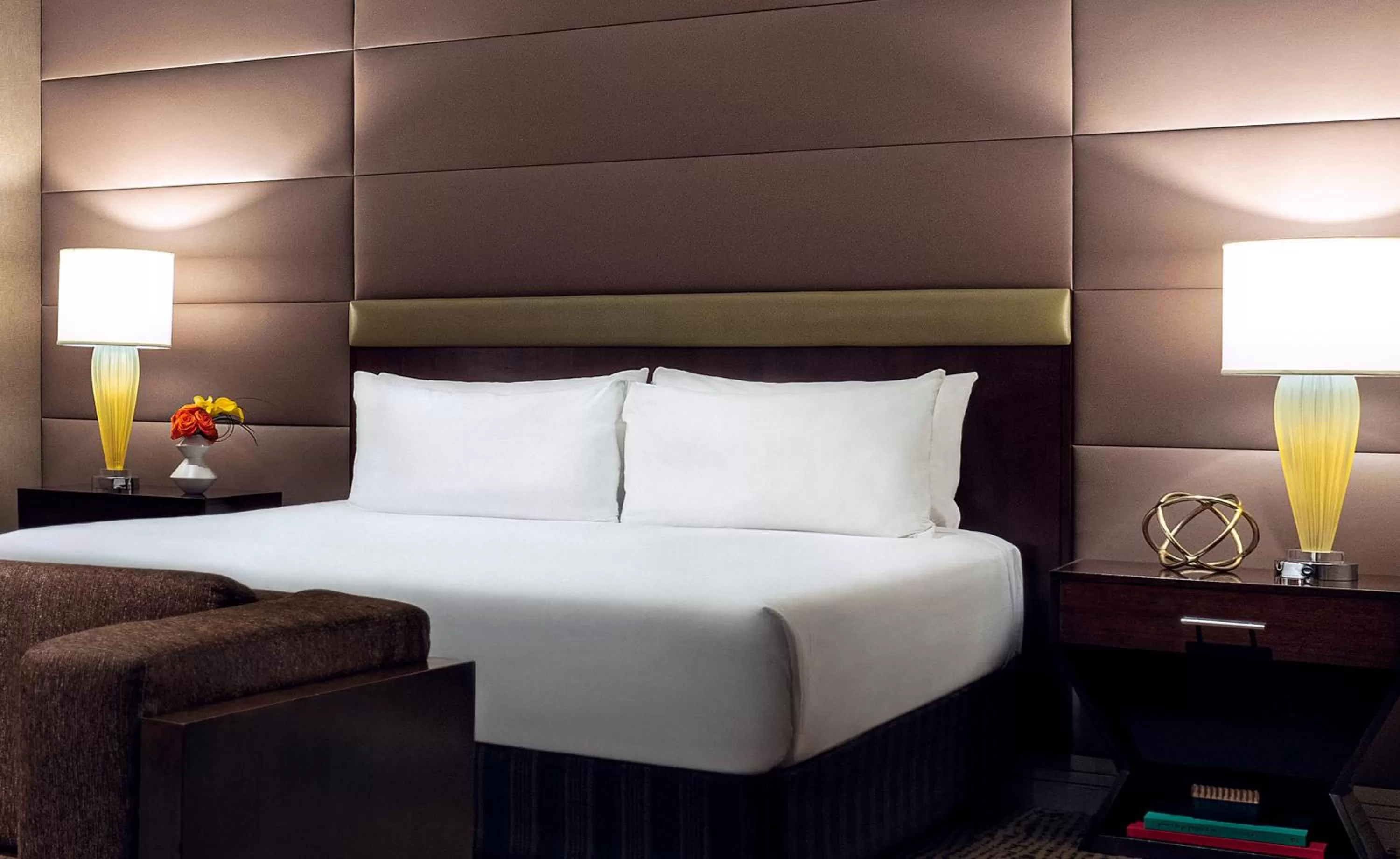 Photo of the whole room, Bed in The Mirage