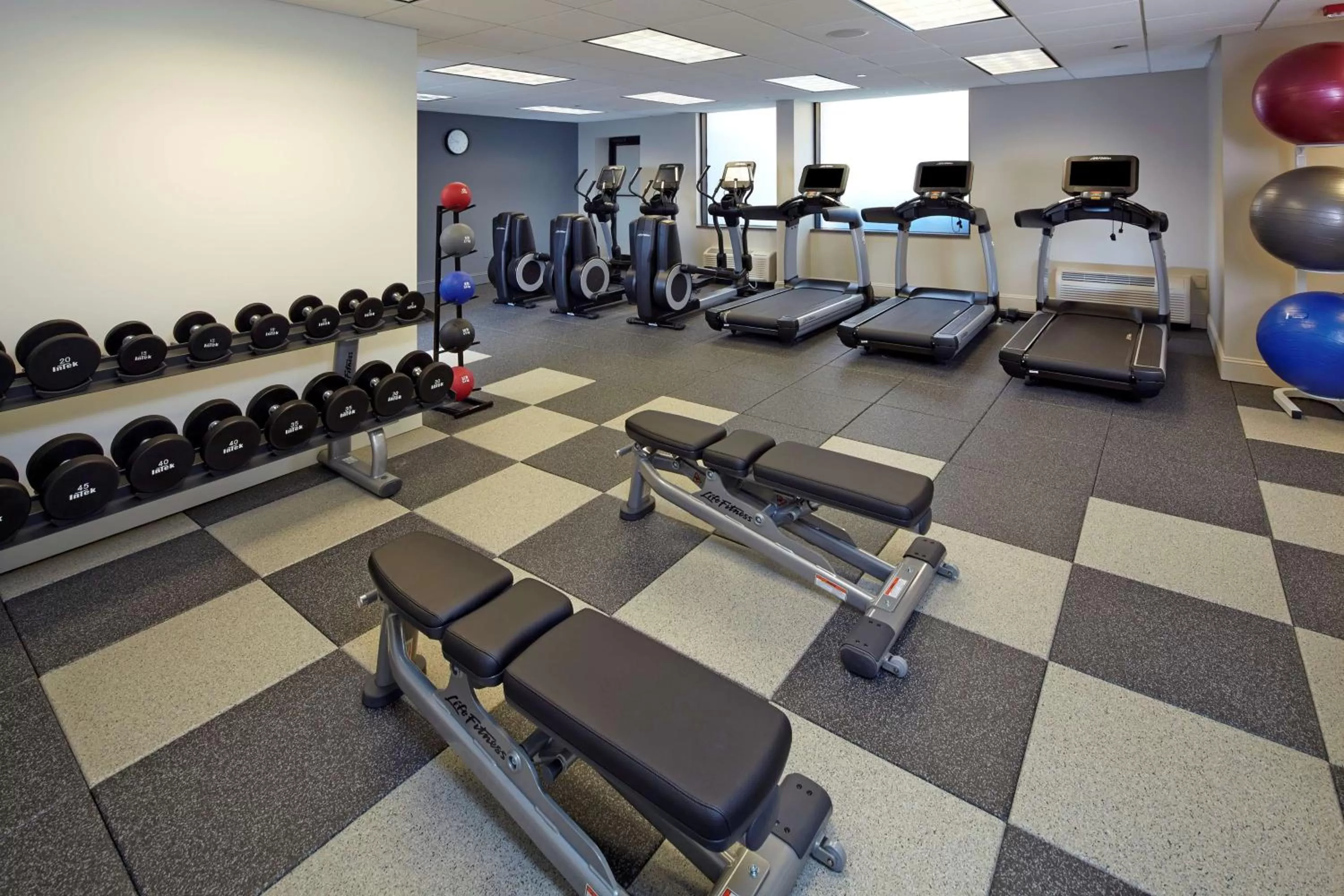 Fitness centre/facilities in Hilton Raleigh North Hills