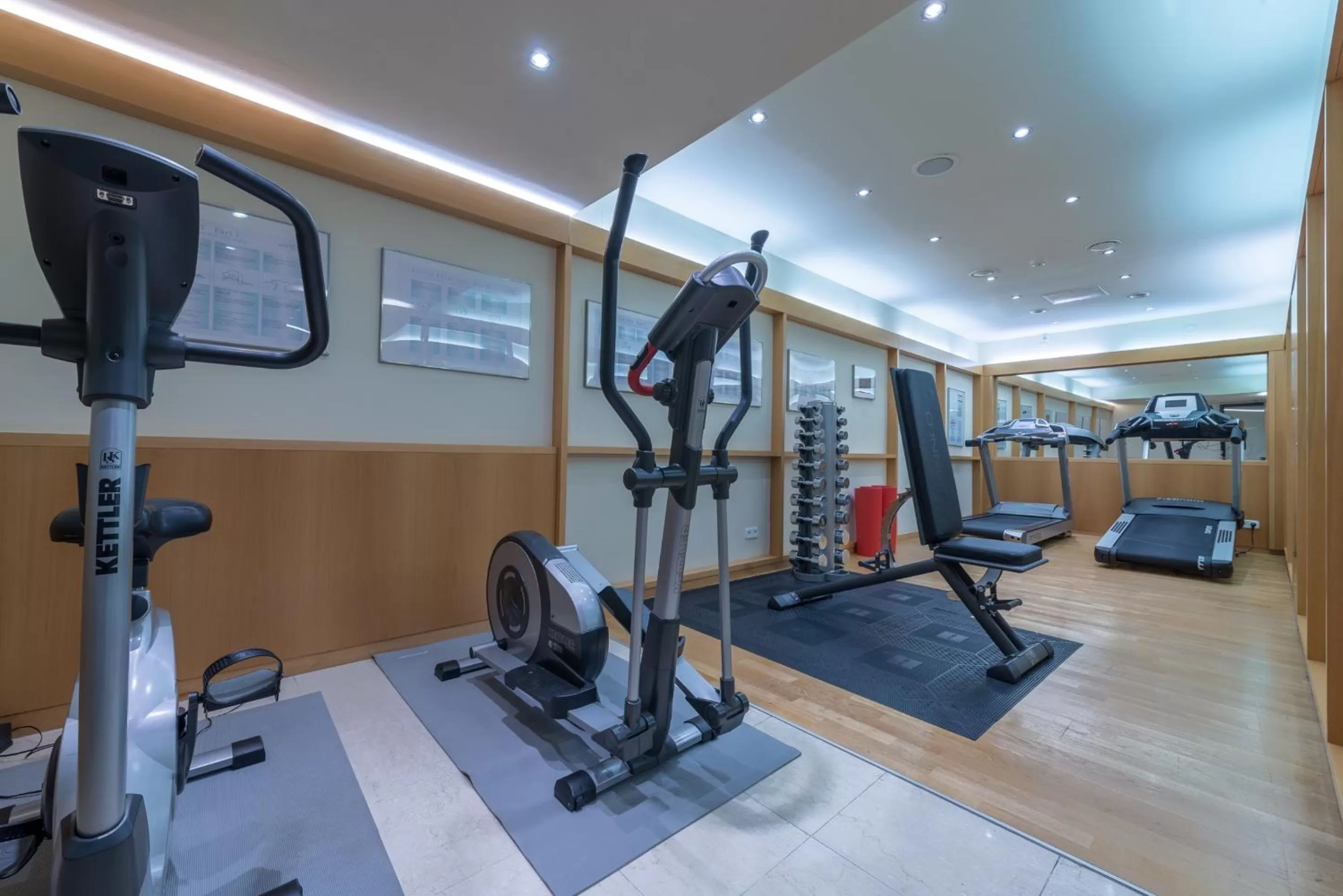 Fitness centre/facilities in K+K Hotel Opera