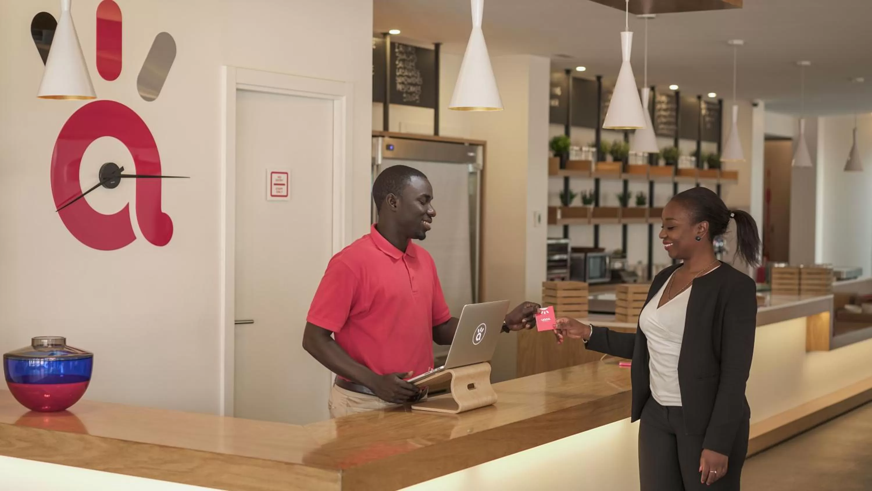 Staff in Yaas Hotel Dakar Almadies