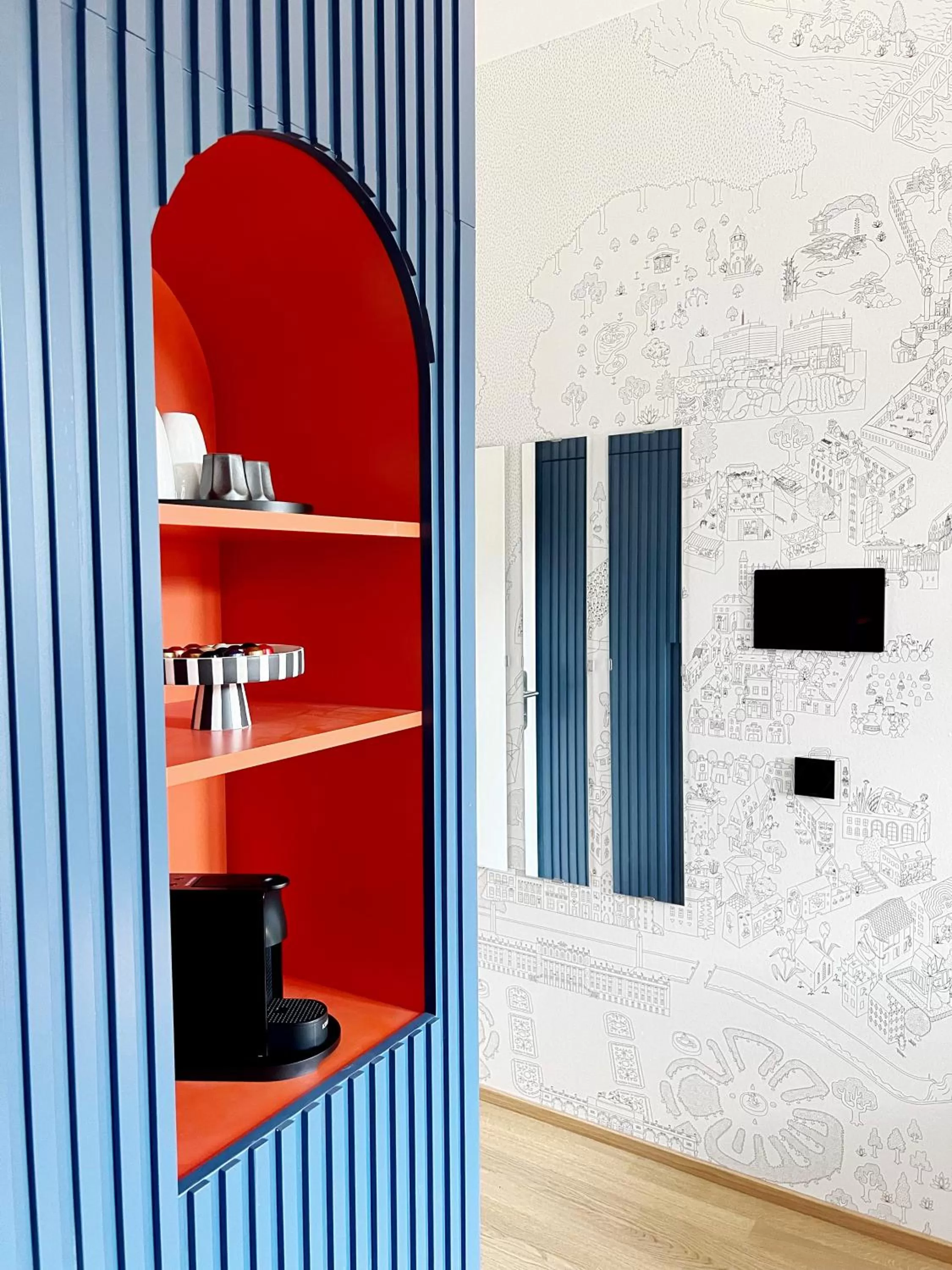 Coffee/tea facilities in Sissi West