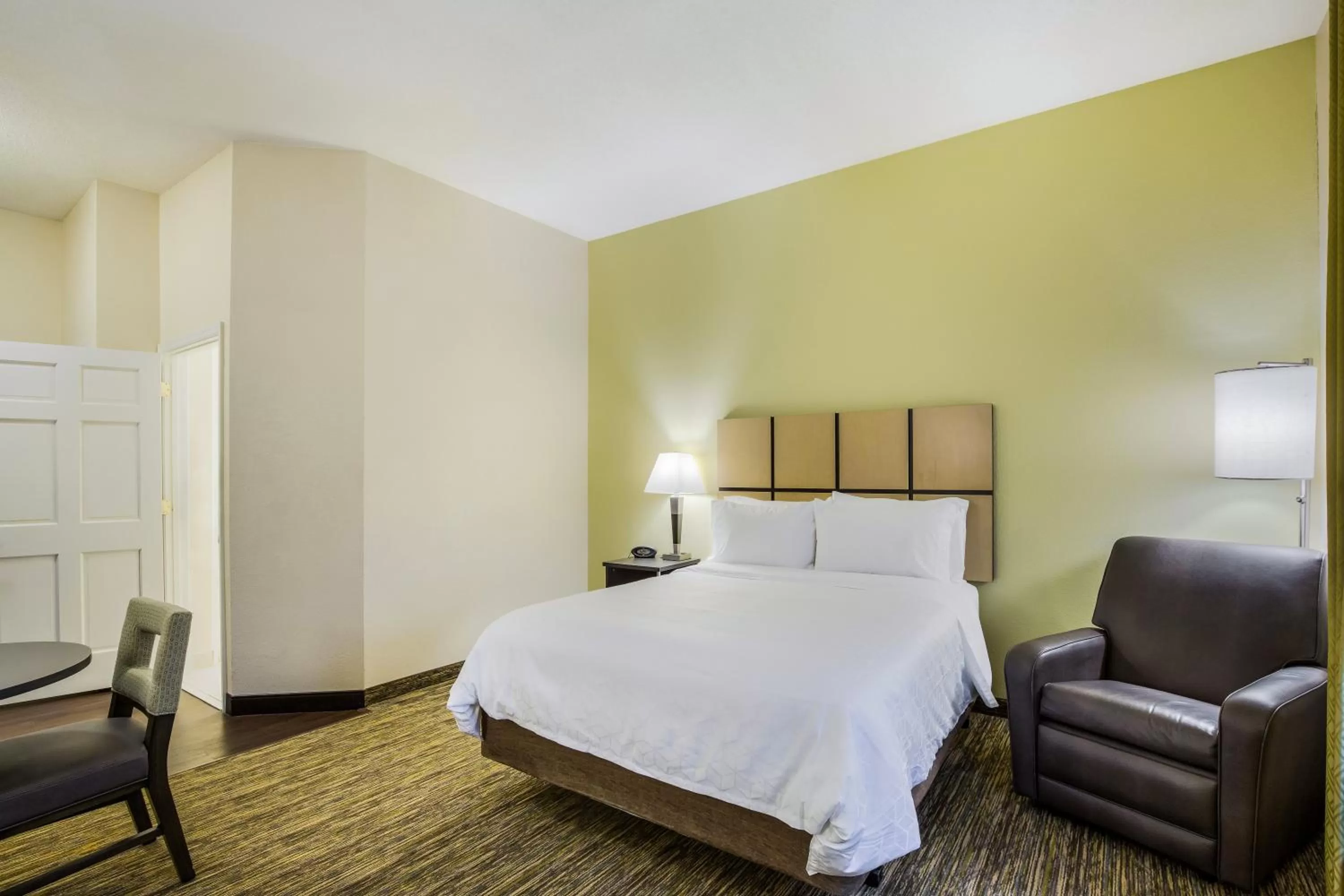 Bedroom, Bed in Candlewood Suites Virginia Beach Town Center by IHG