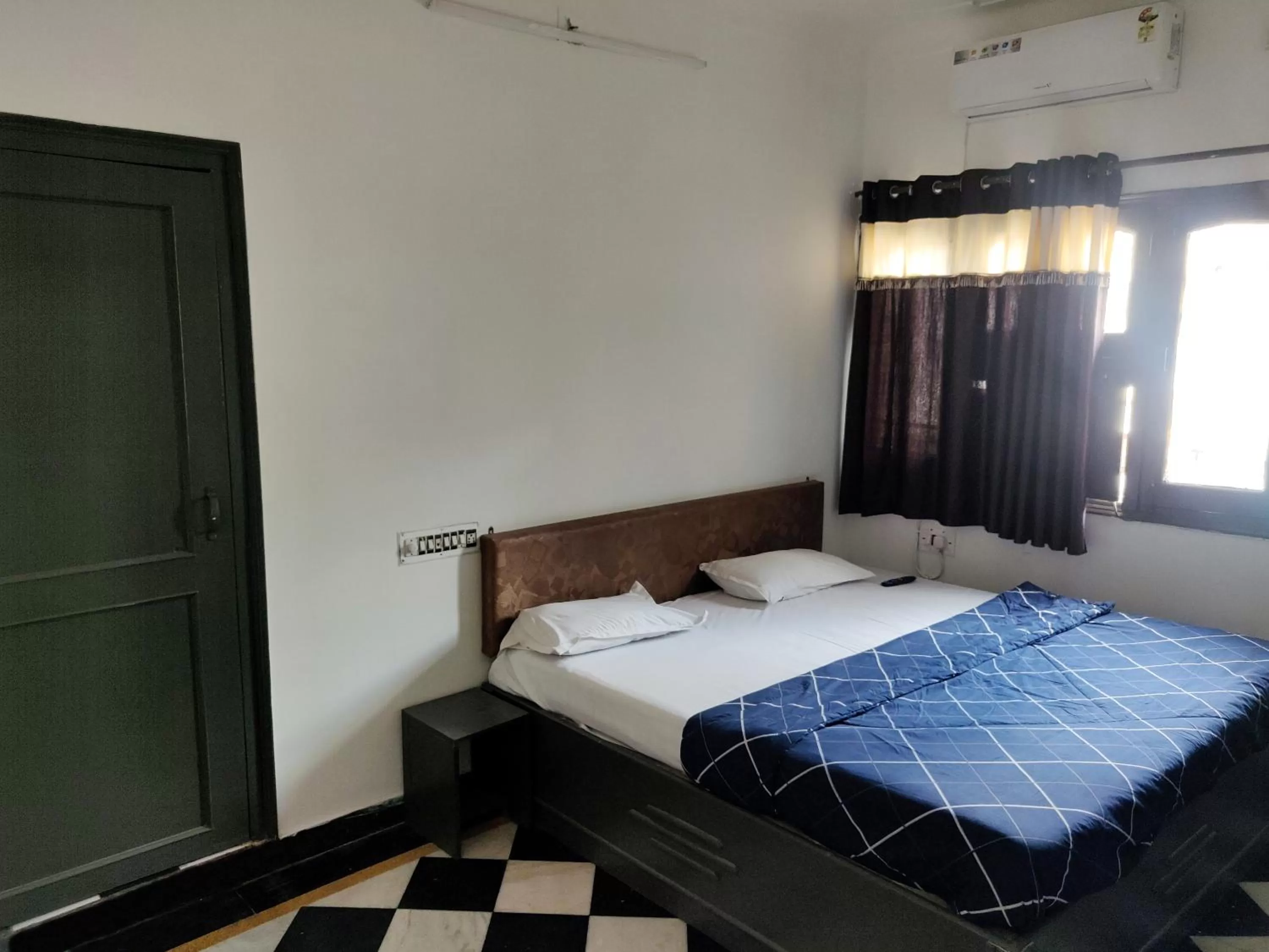 Bedroom, Bed in Hotel VIP