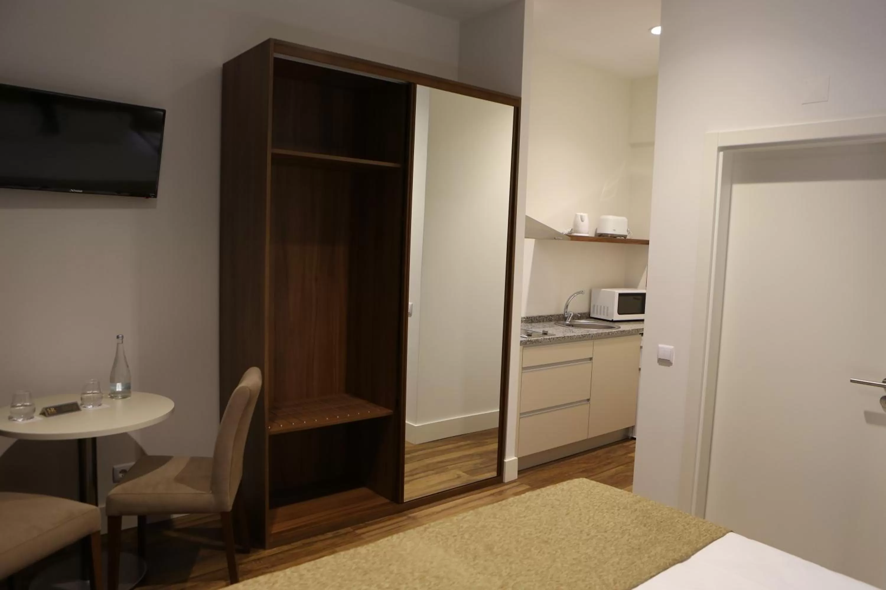 Photo of the whole room in Hotel Solar do Rebolo