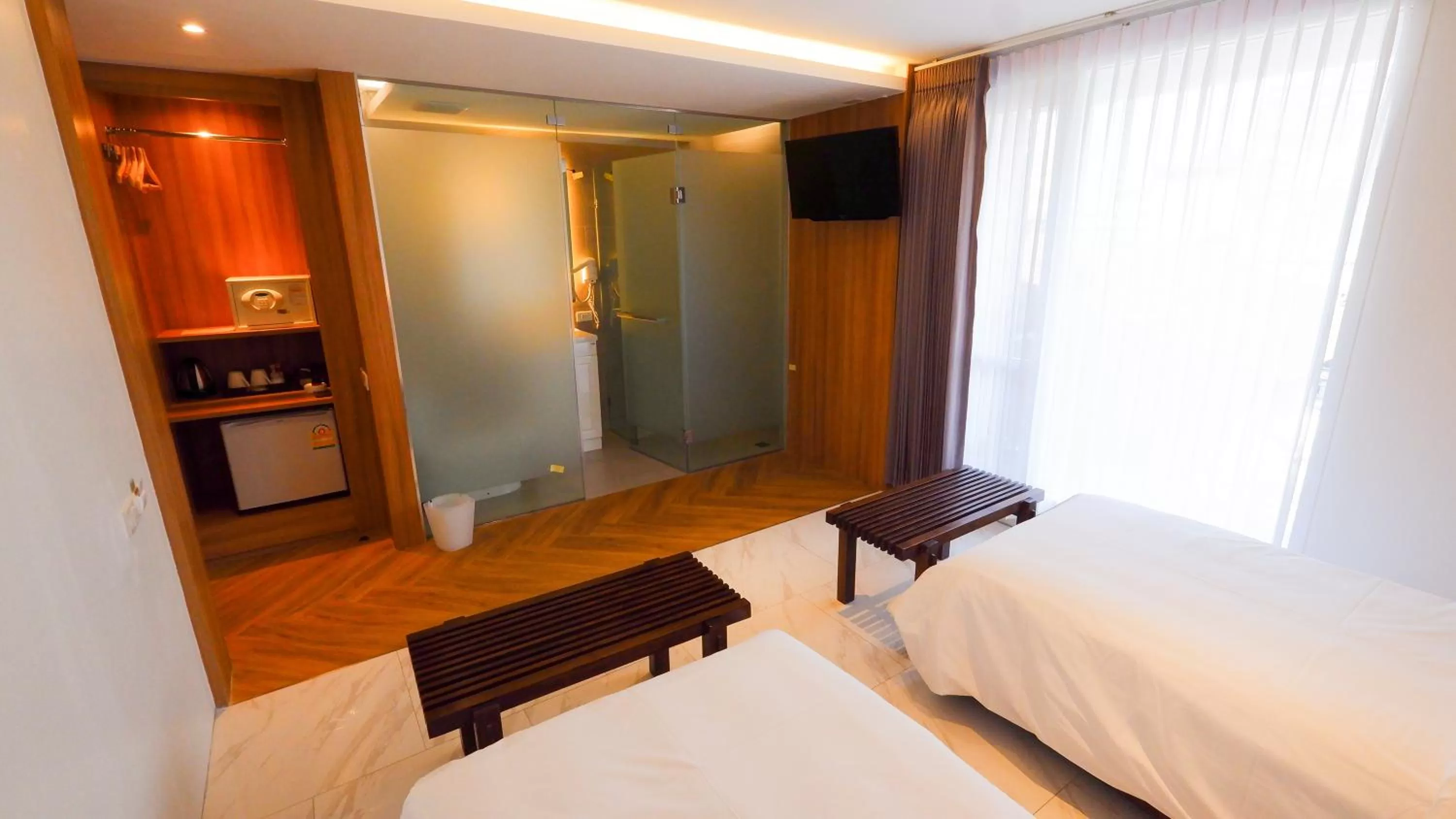 Bedroom, Bed in Pinnacle Dream