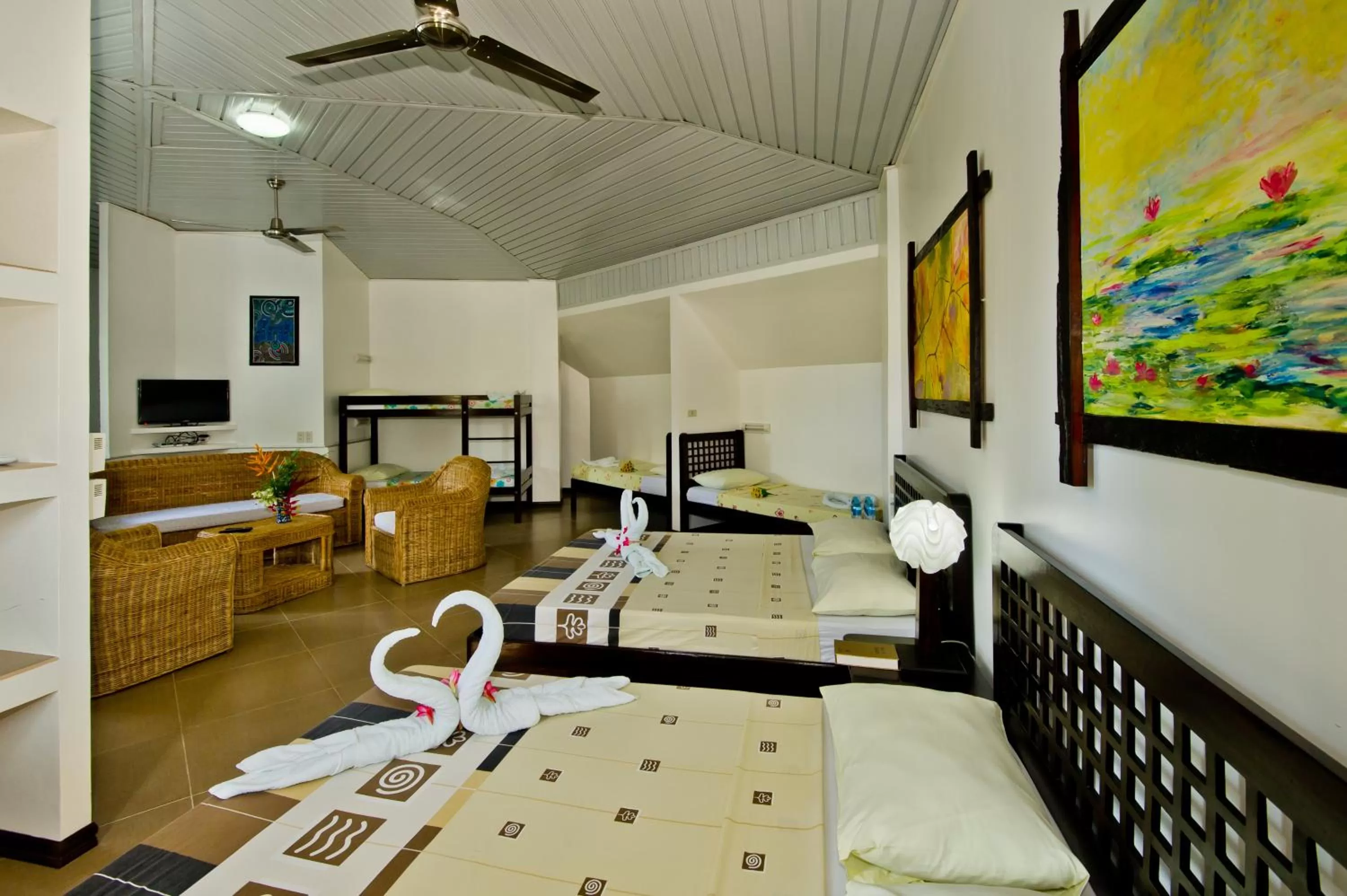 Deluxe Family Suite in Balay Tuko Garden Inn