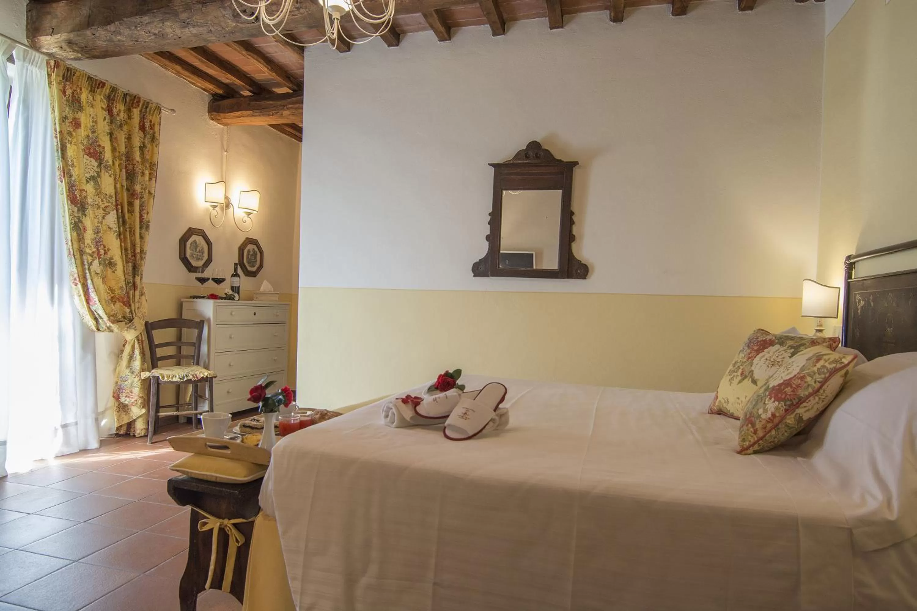 Bedroom, Bed in Hotel Belvedere Di San Leonino