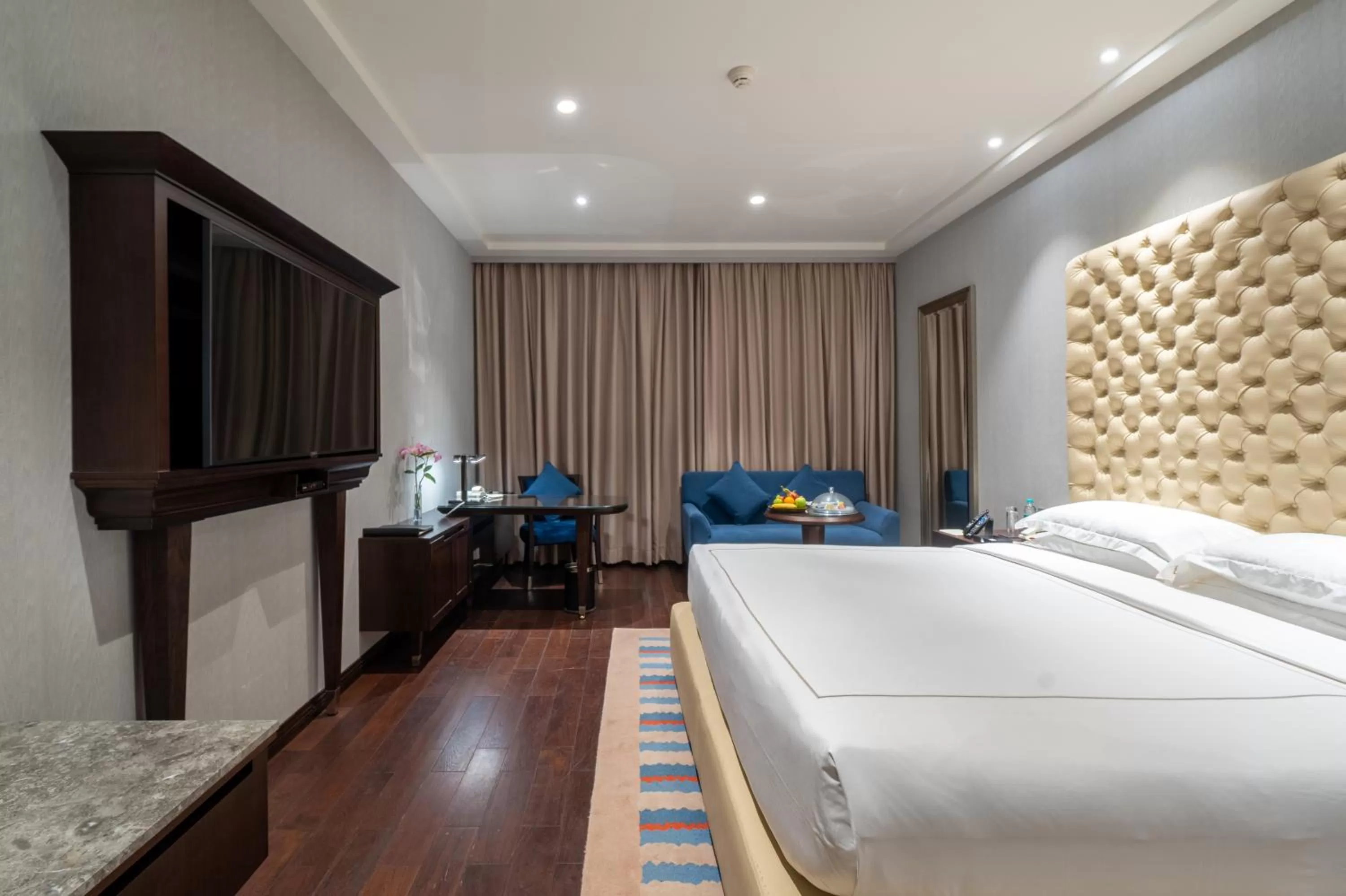 Bedroom, Bed in Taj Deccan