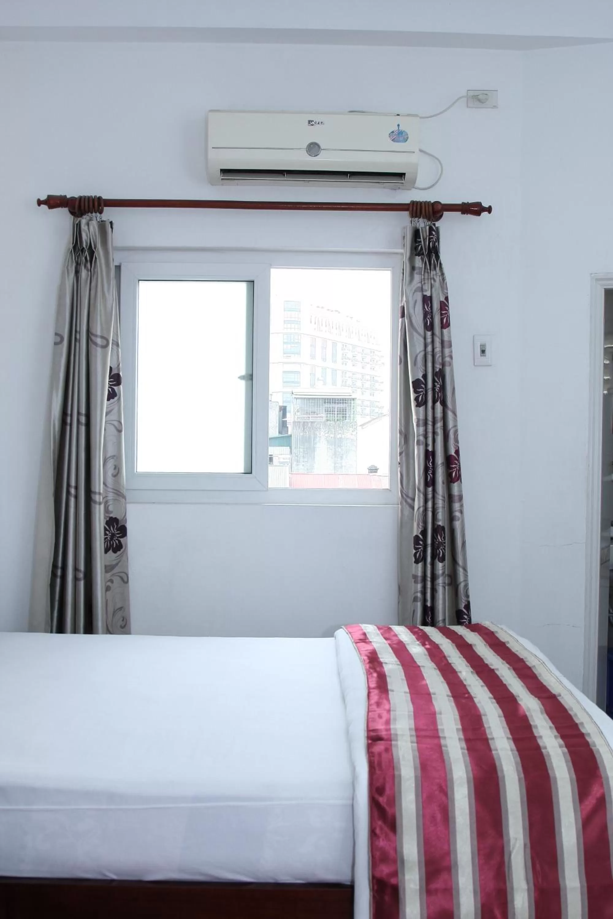 Bed in Hoang Cuong Hotel