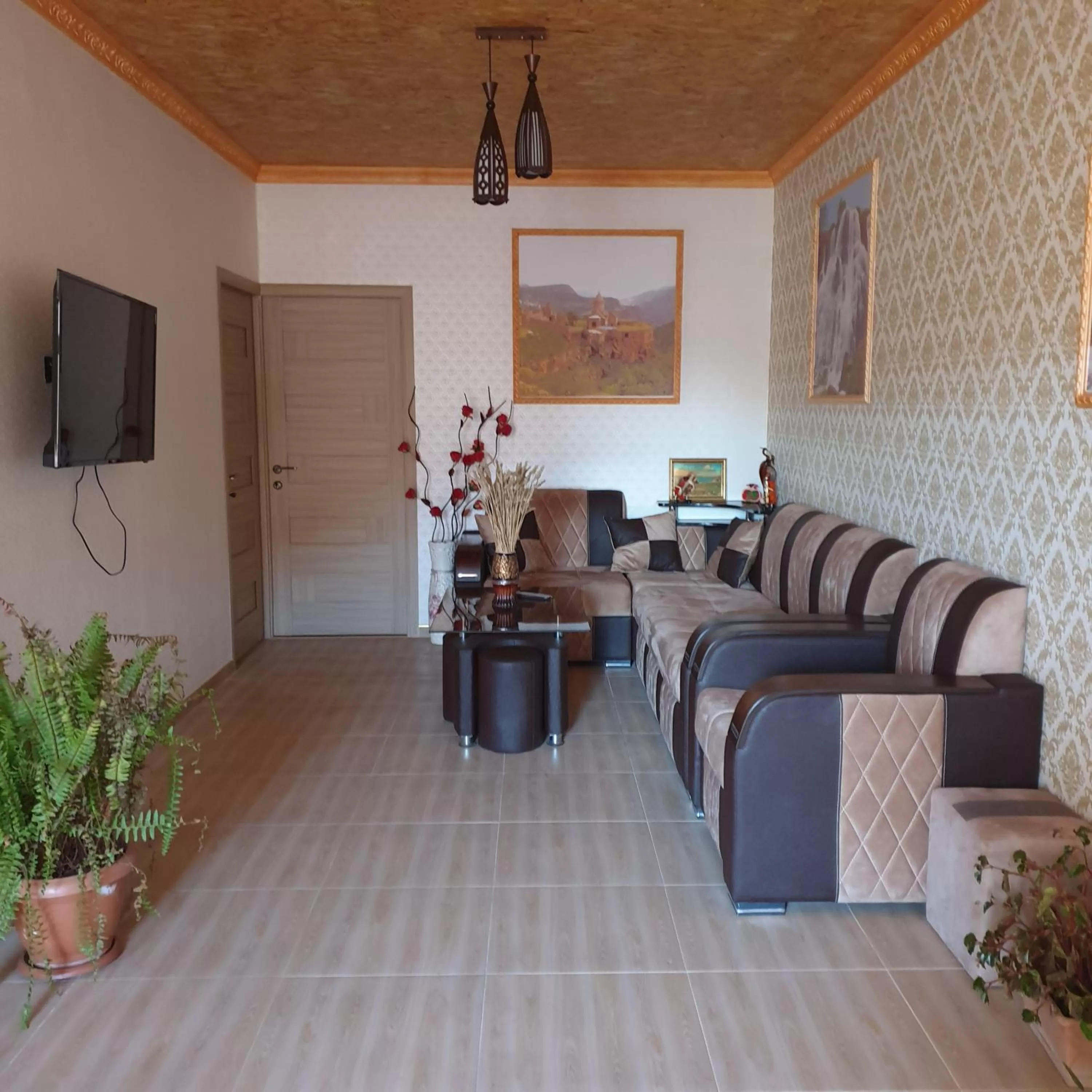 Tatev Shinuhayr Hotel'