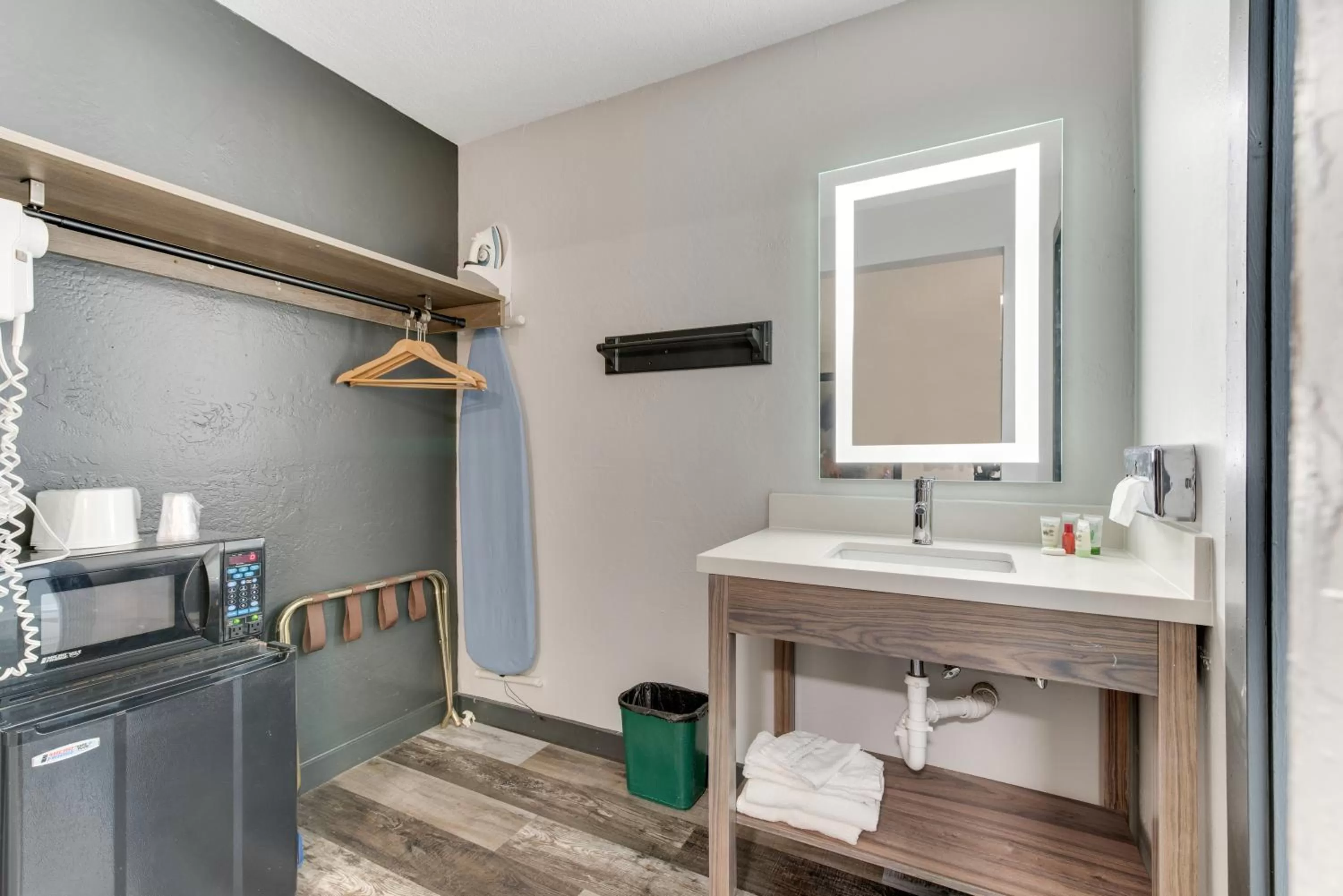 Bathroom in Dolores Mountain Inn