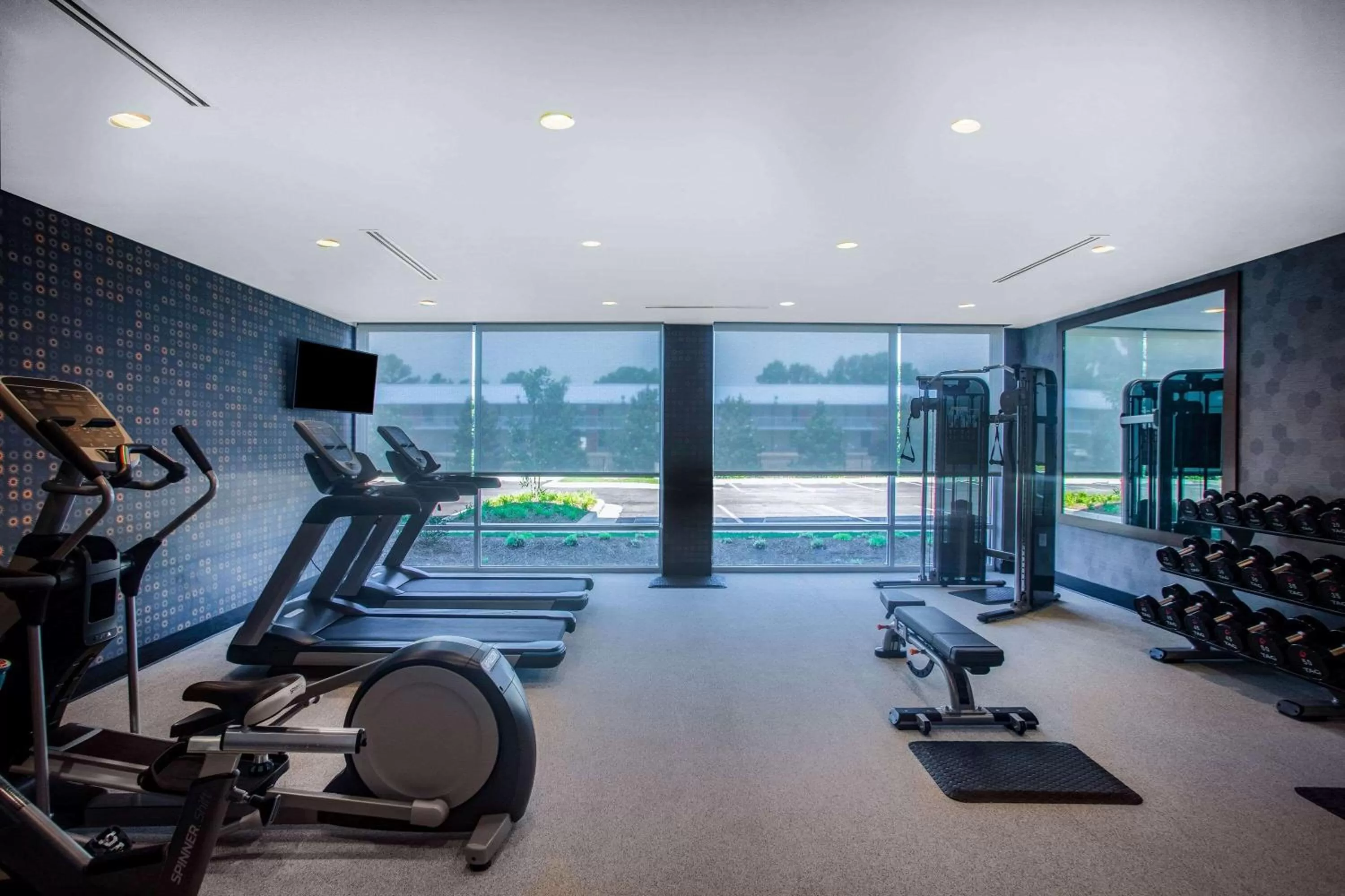 Fitness centre/facilities in La Quinta Inn & Suites by Wyndham Oxford