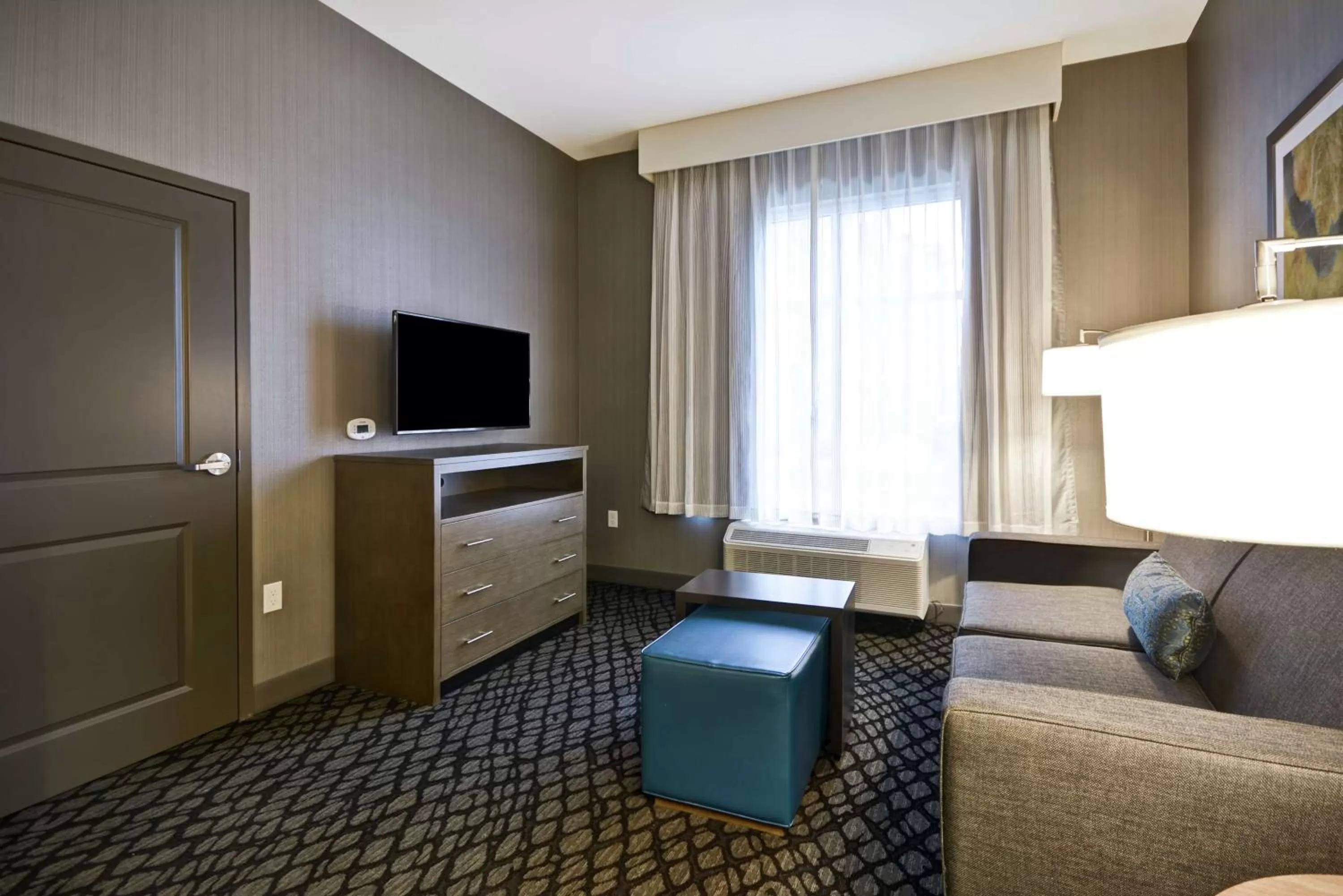 Bedroom in Homewood Suites By Hilton Warren Detroit