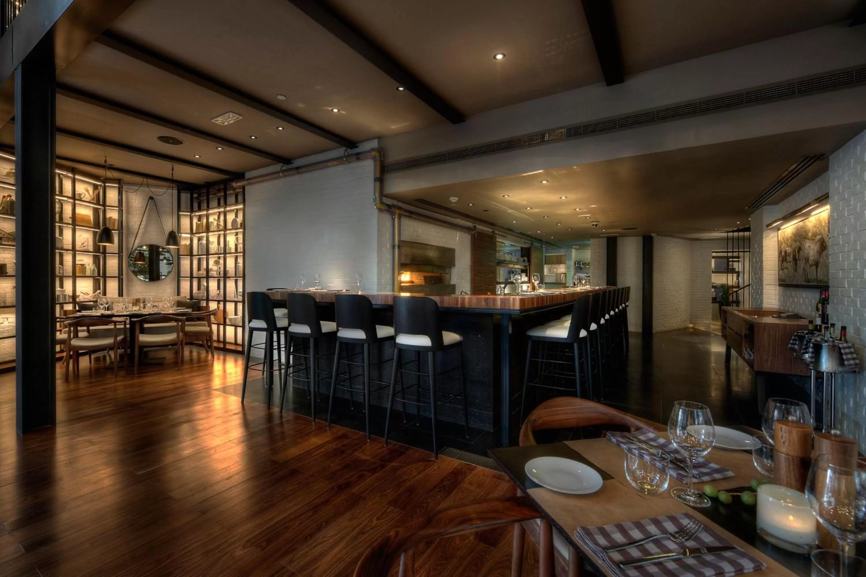 Lounge or bar in Le Royal Meridien Abu Dhabi