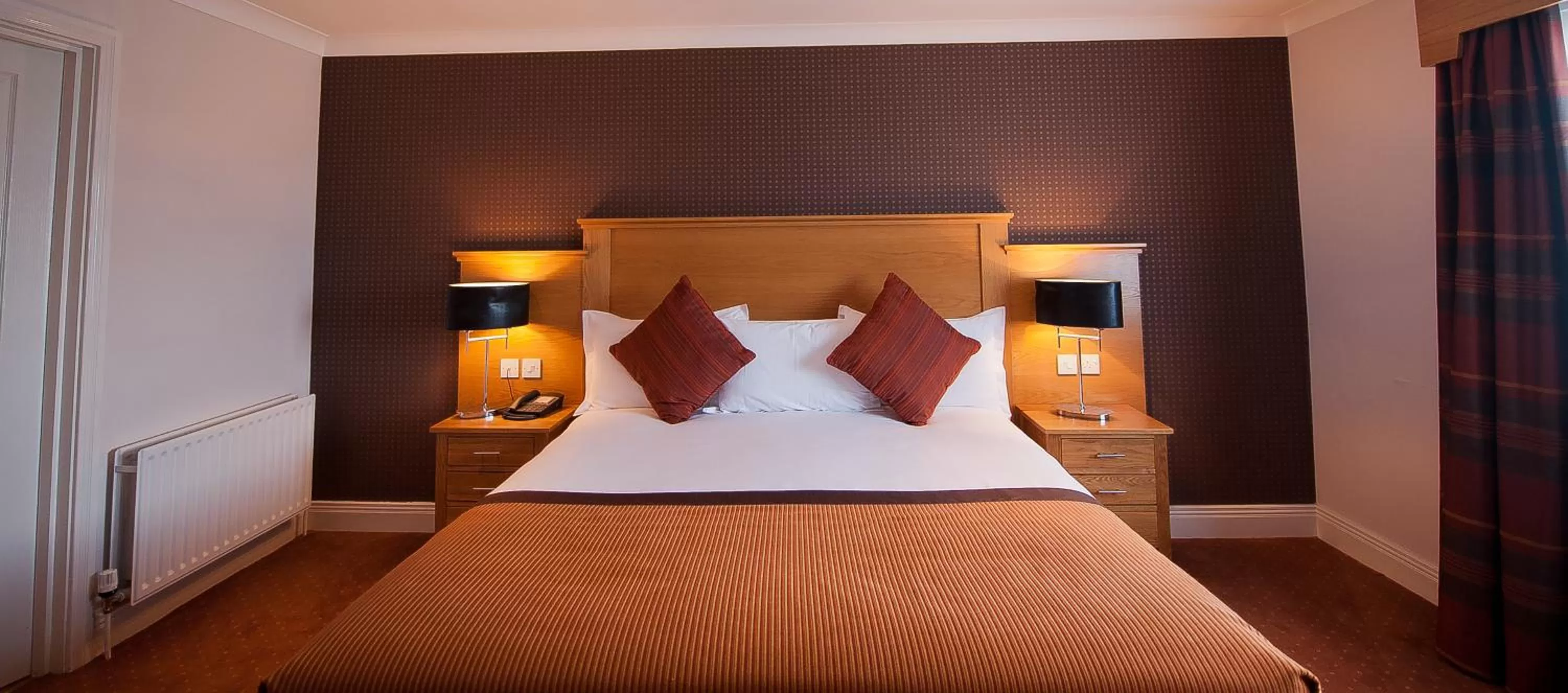 Bed in Corr's Corner Hotel