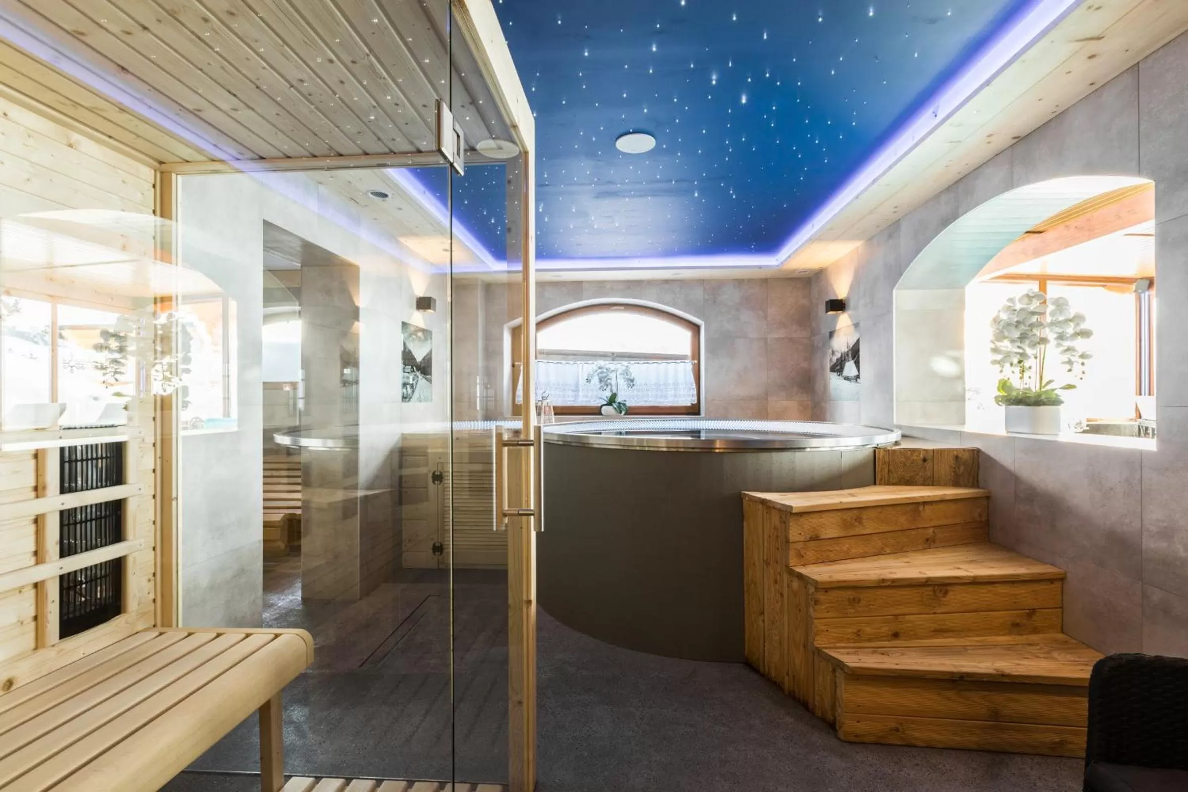 Hot Tub in Willa Baciarka-basen, sauny i jacuzzi