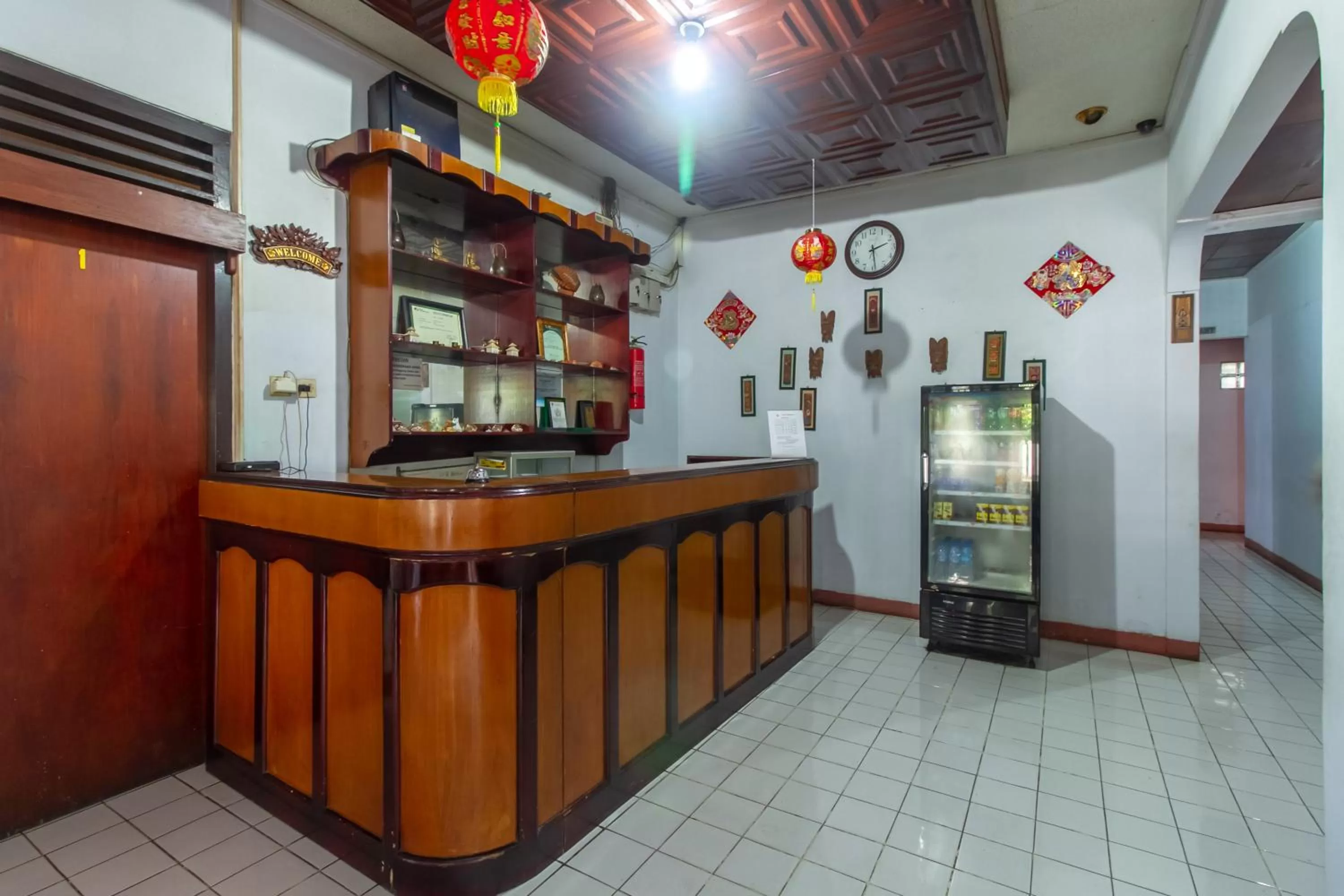 Lobby or reception in RedDoorz at Jalan Babepalar Rike Manado