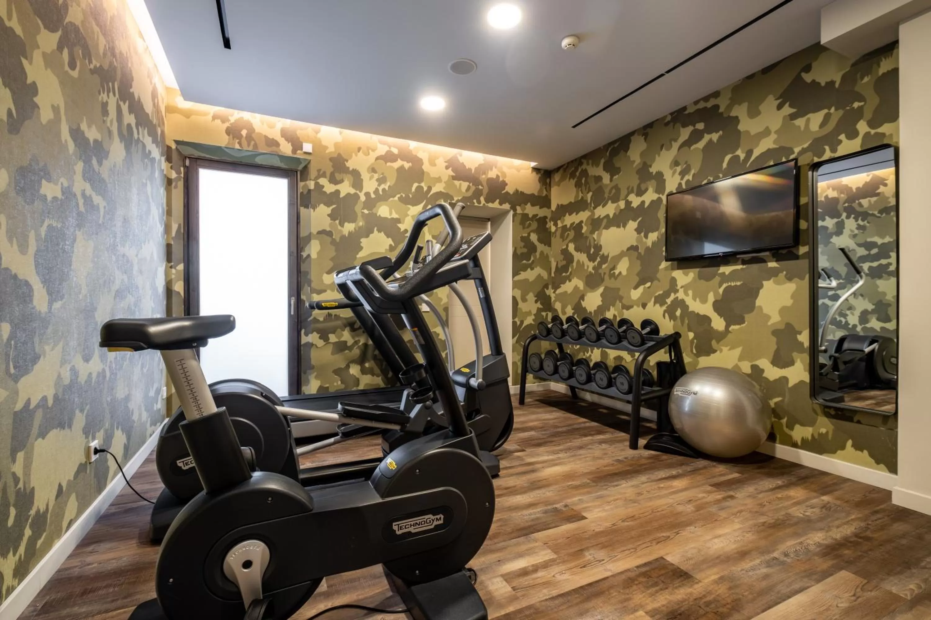 Fitness centre/facilities in Sant Jaume Design Hotel
