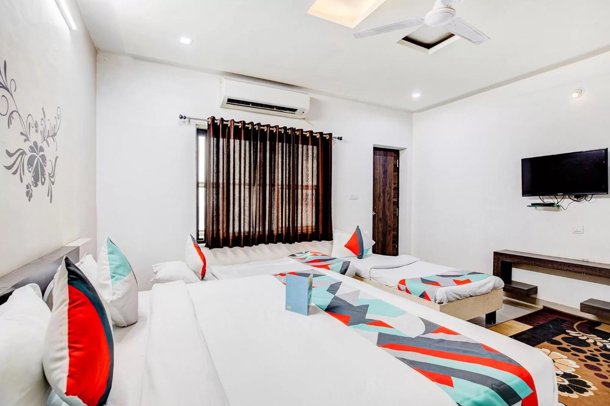 Bedroom in FabHotel Himanshi