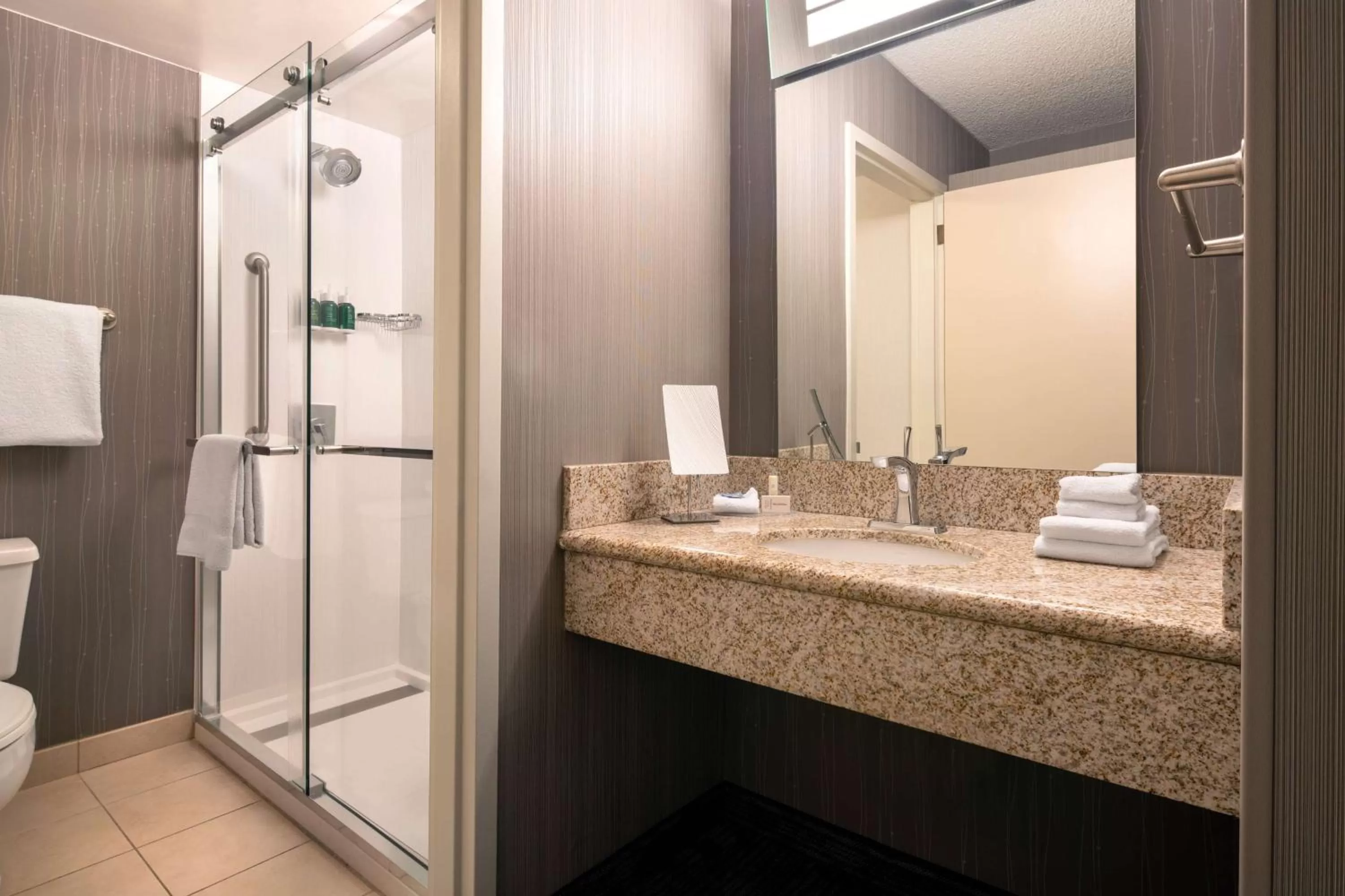 Bathroom in Sonesta Select Camarillo