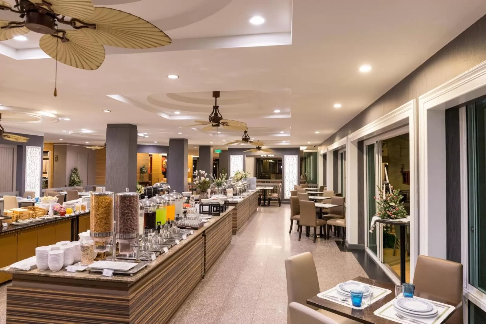 Buffet breakfast in Golden Sea Pattaya - SHA Extra Plus