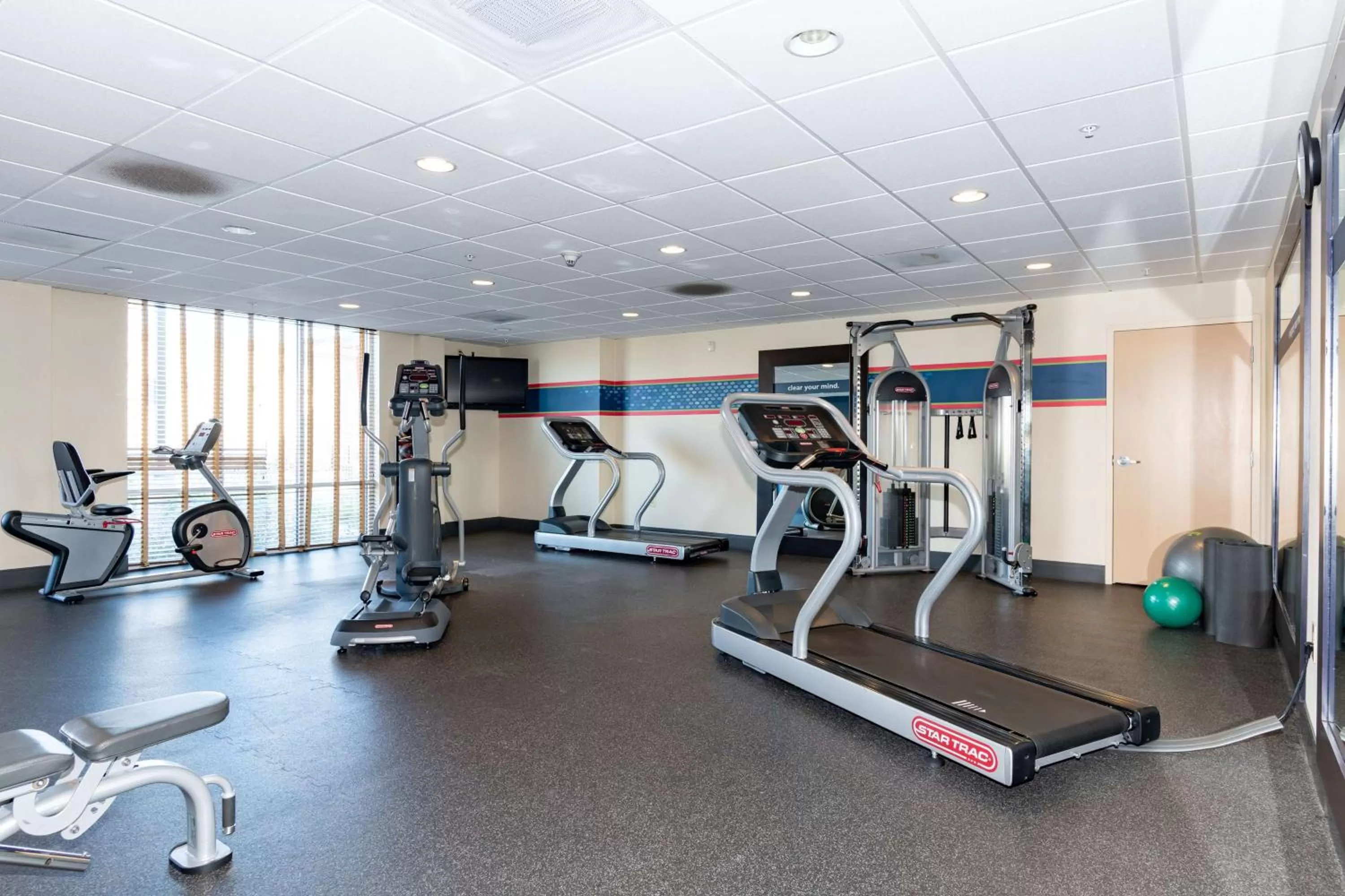 Fitness centre/facilities in Hampton Inn & Suites Pittsburg