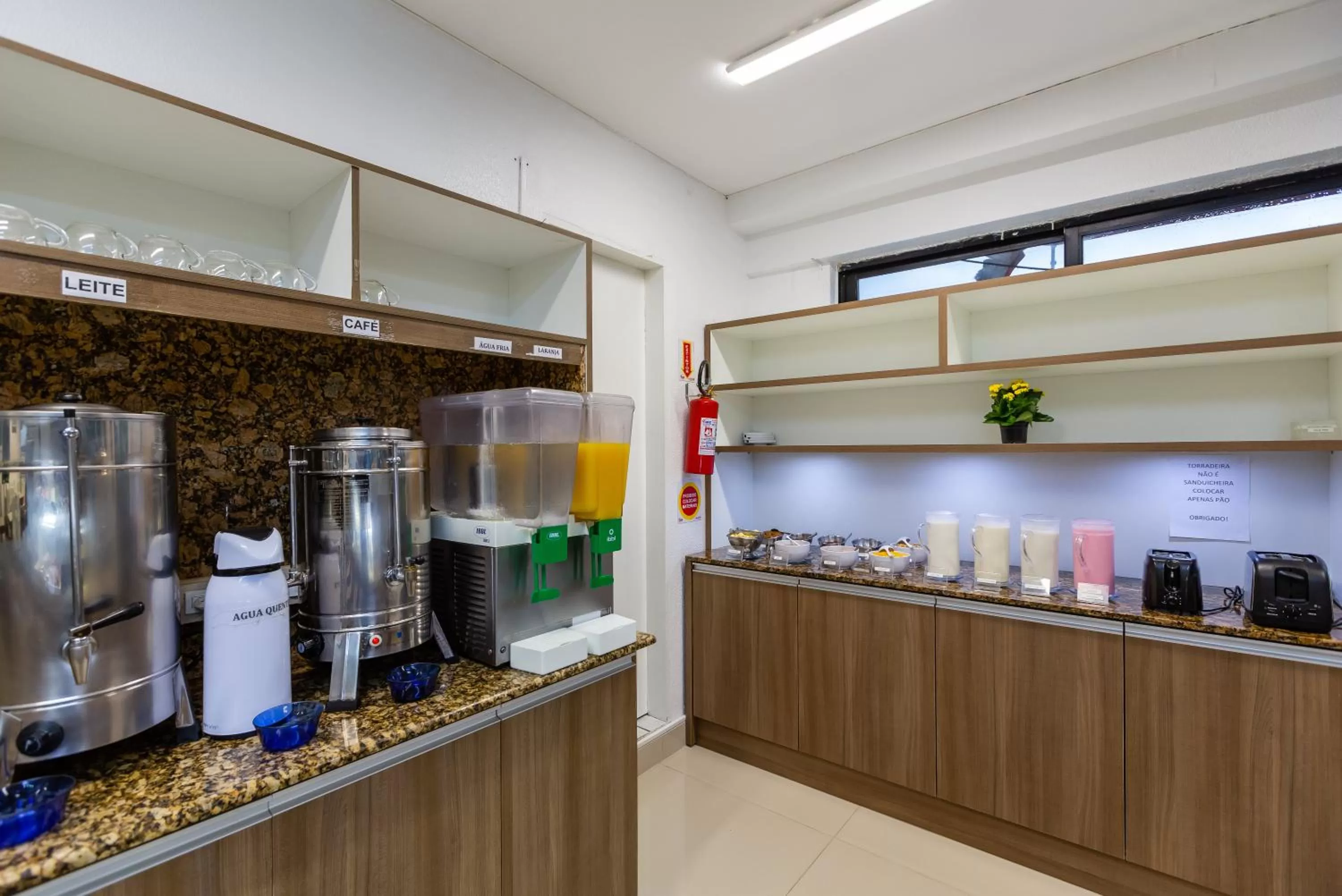 Breakfast in Hotel Vila Mar