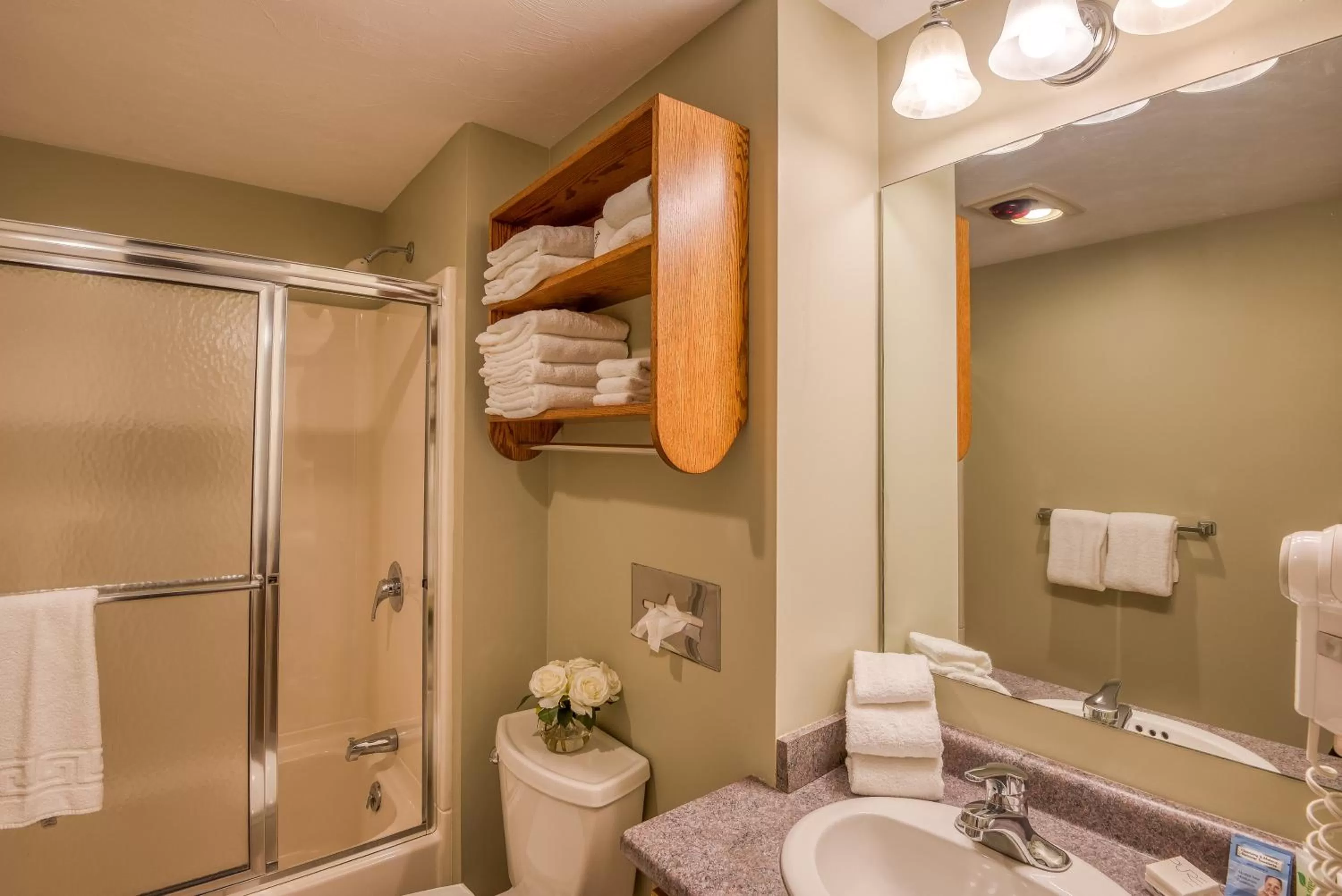 Shower in Purity Spring Resort