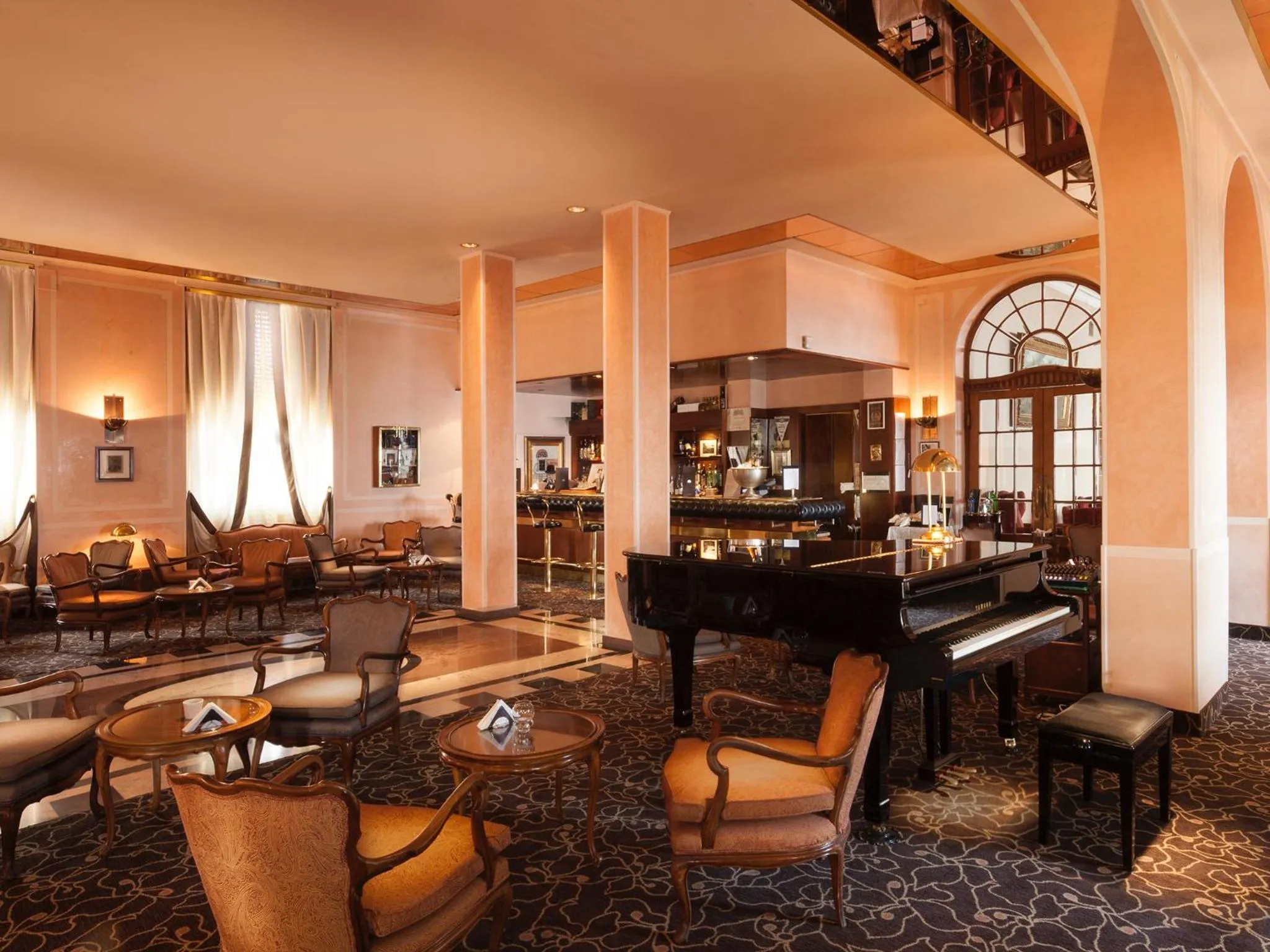 Lounge or bar in Grand Hotel Gardone