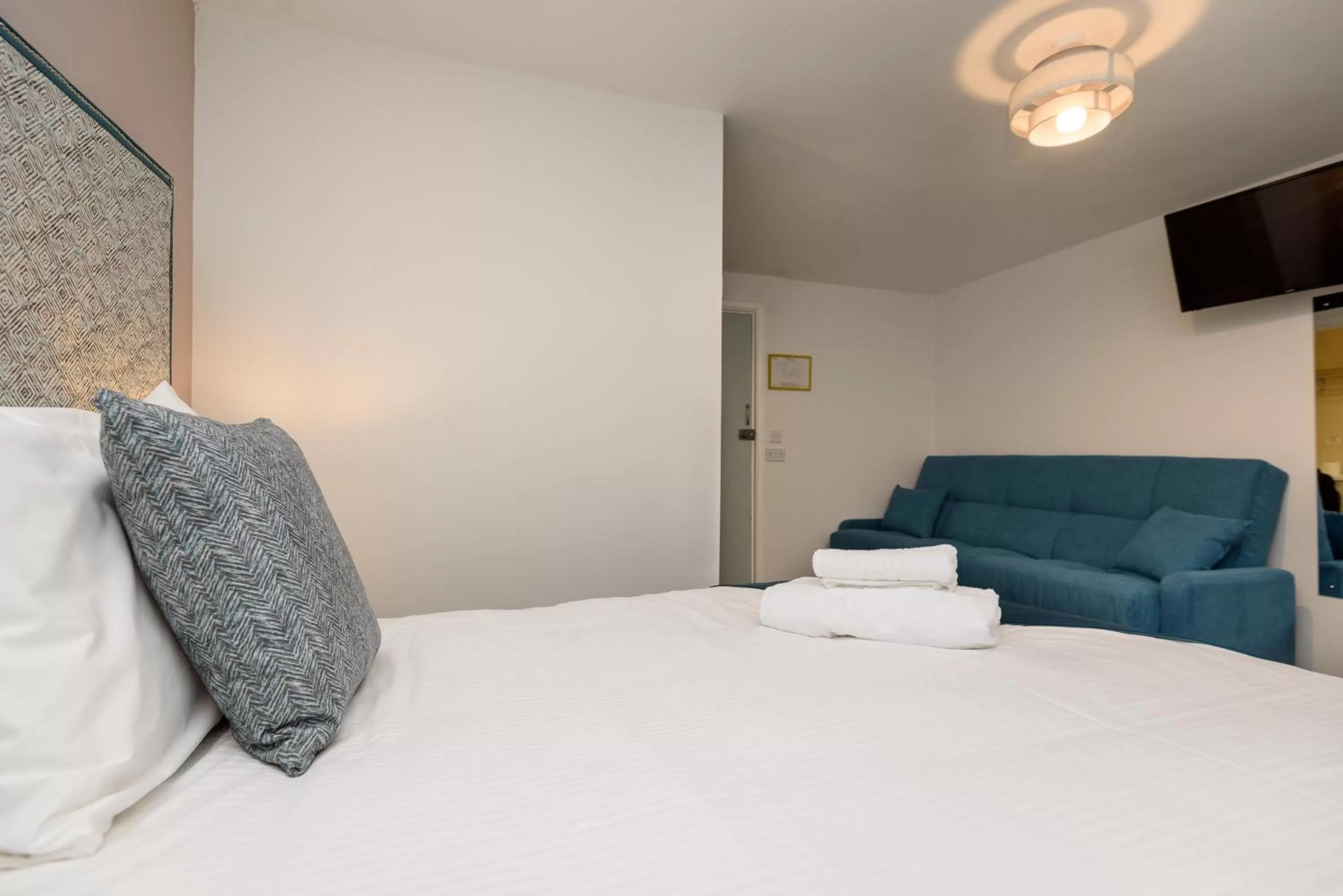 Bedroom, Bed in Portbyhan Hotel