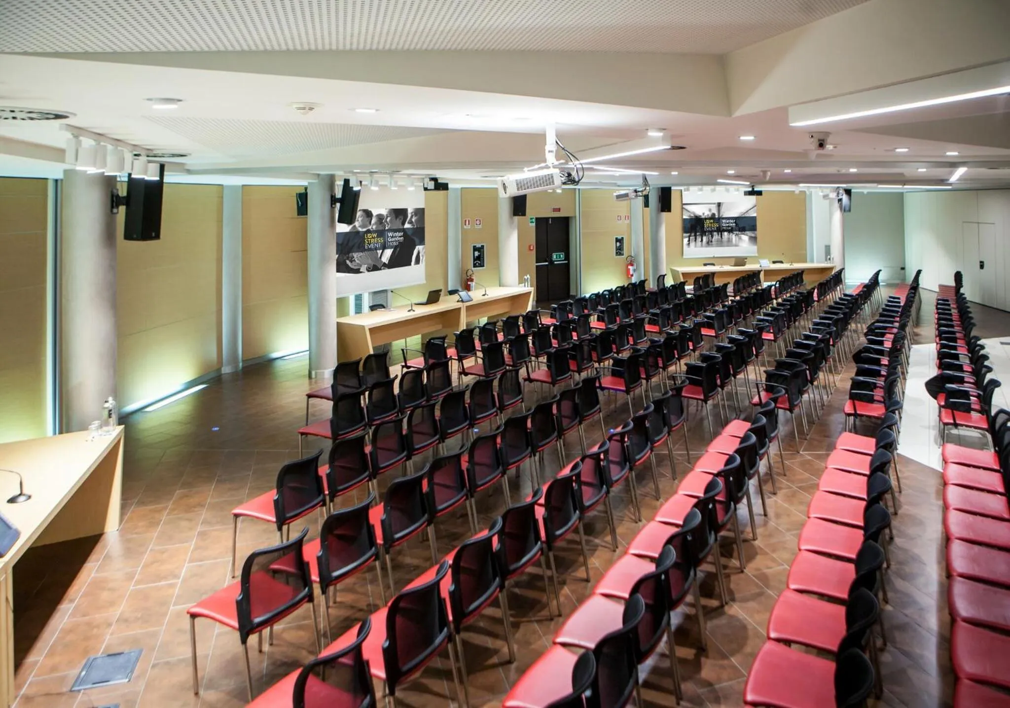 Business facilities in Winter Garden Hotel Bergamo Airport