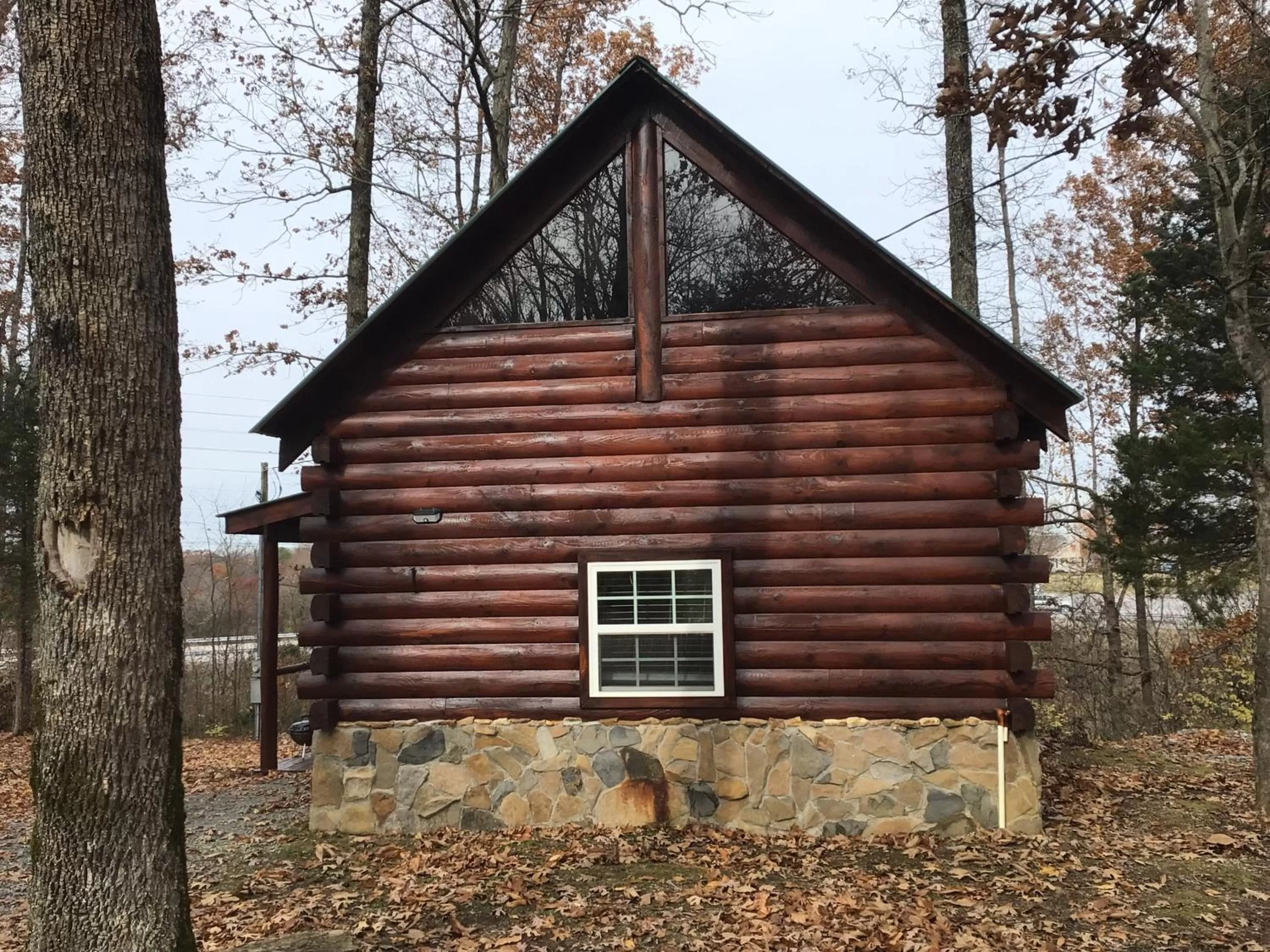 Property building in Kozy Haven Log Cabin Rentals