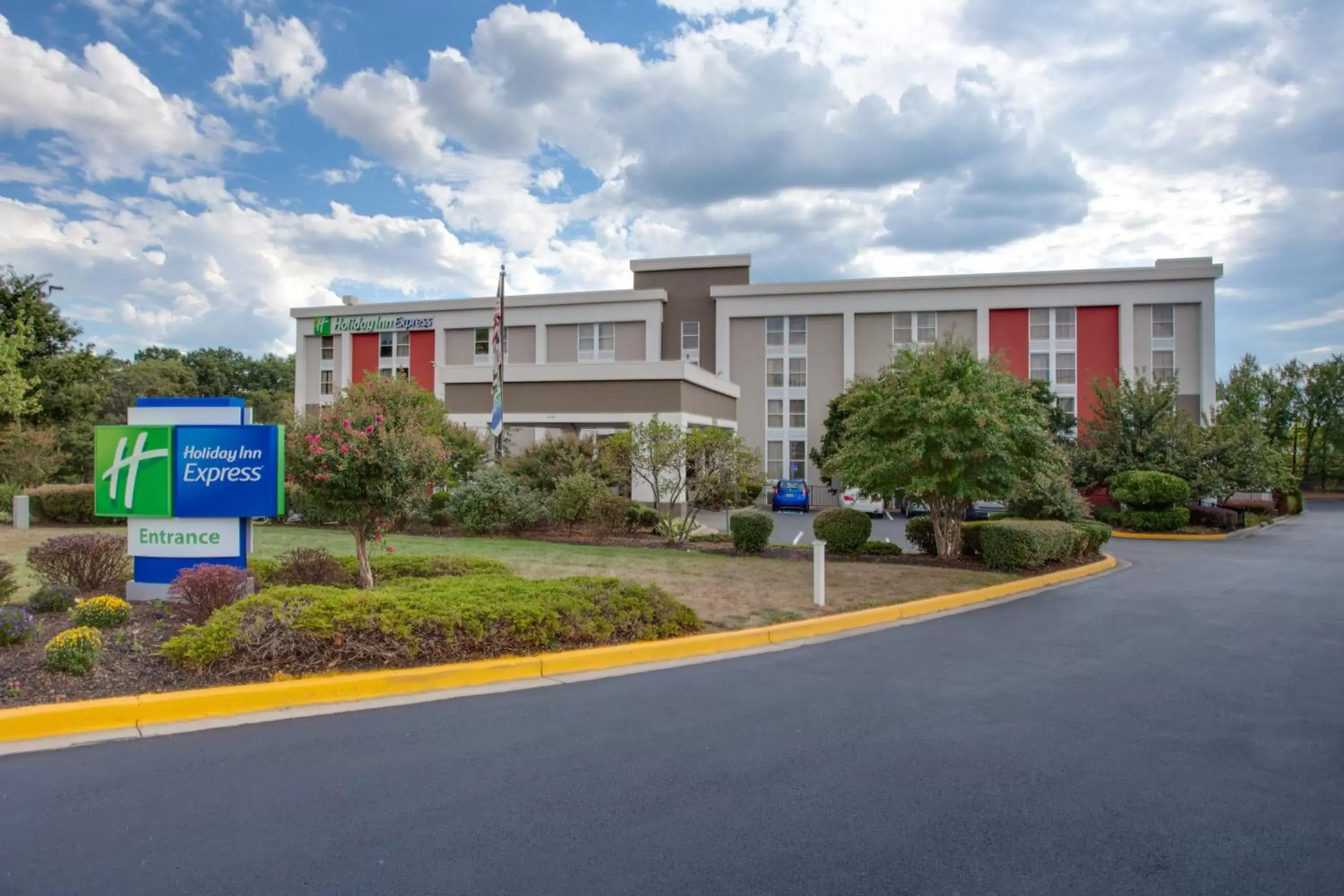 Holiday Inn Express Washington DC East- Andrews AFB by IHG Holiday Inn Express Washington DC East- Andrews AFB by IHG