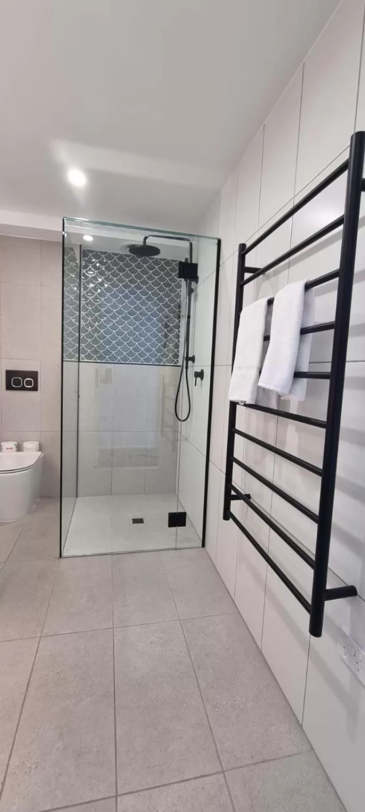 Cedarwood Apartments