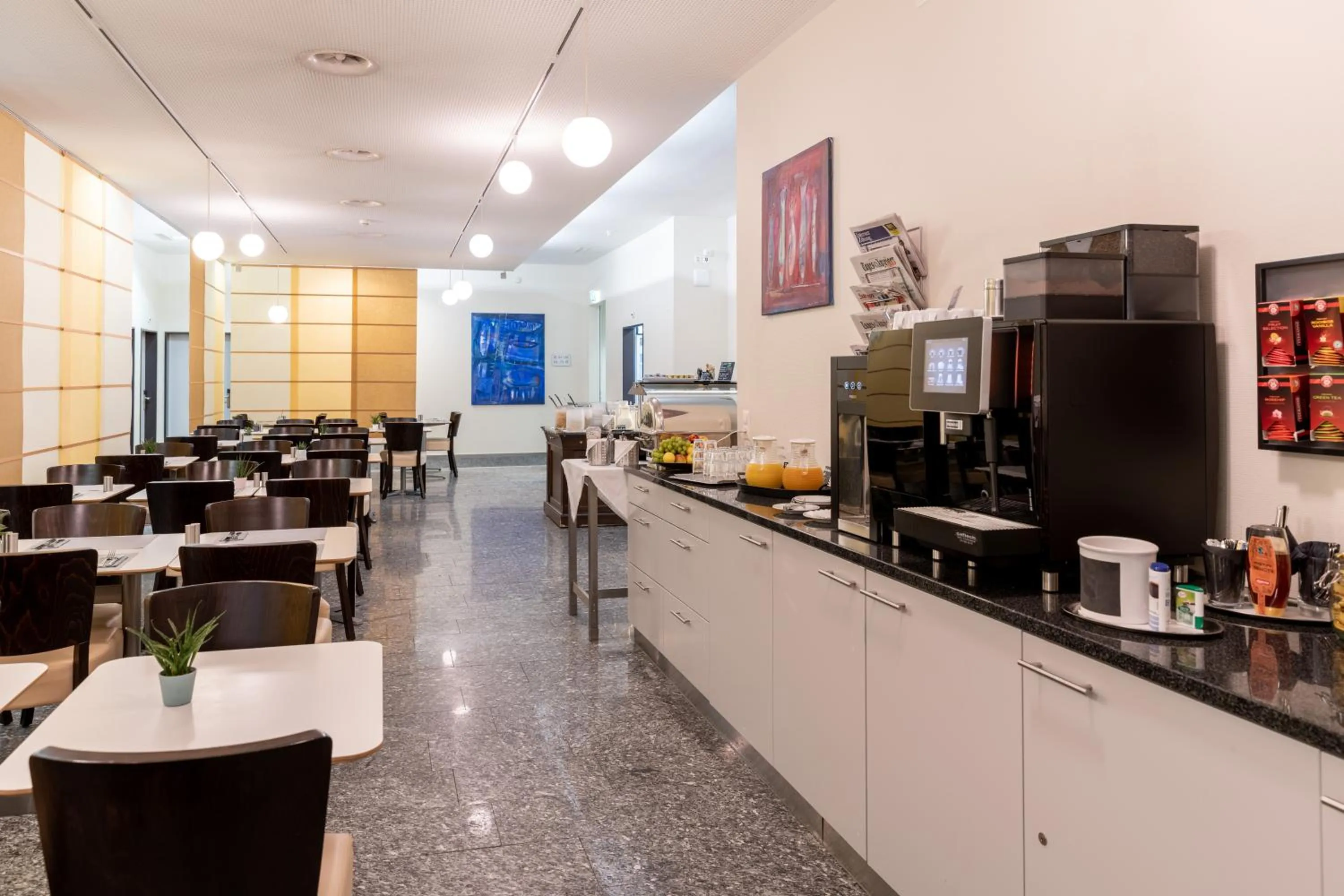 Restaurant/places to eat in Hotel Sursee