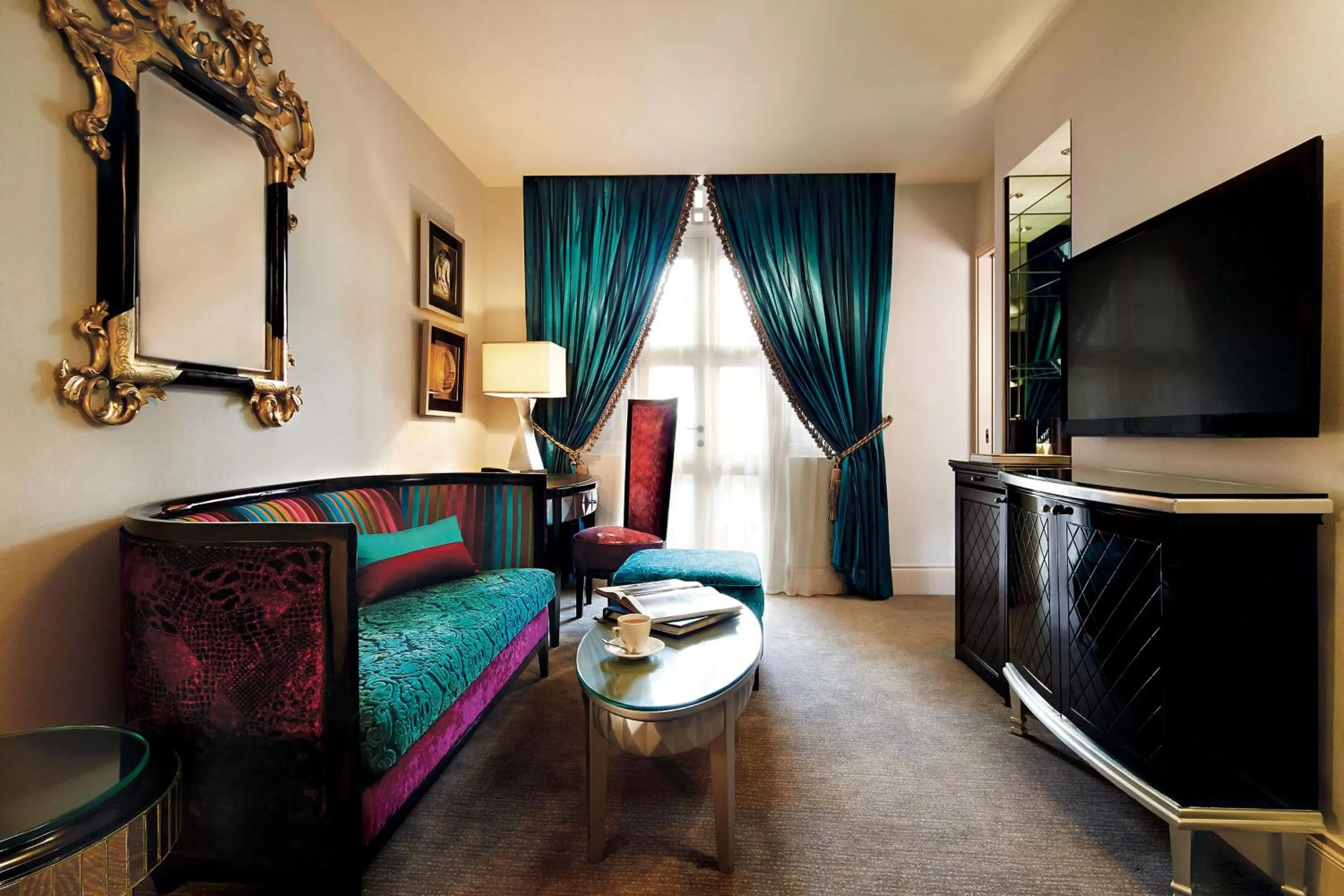 Seating area in Aurum Royal