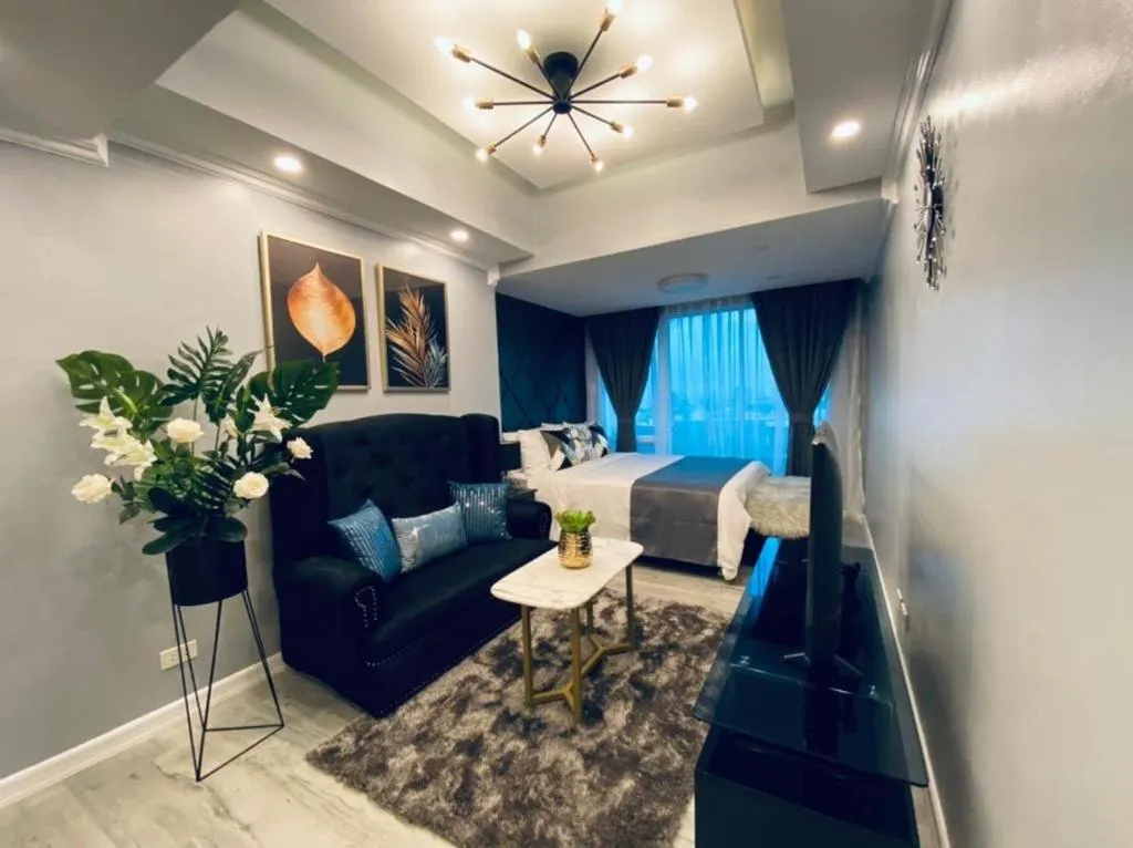 Living room, Seating Area in Mpt Suites