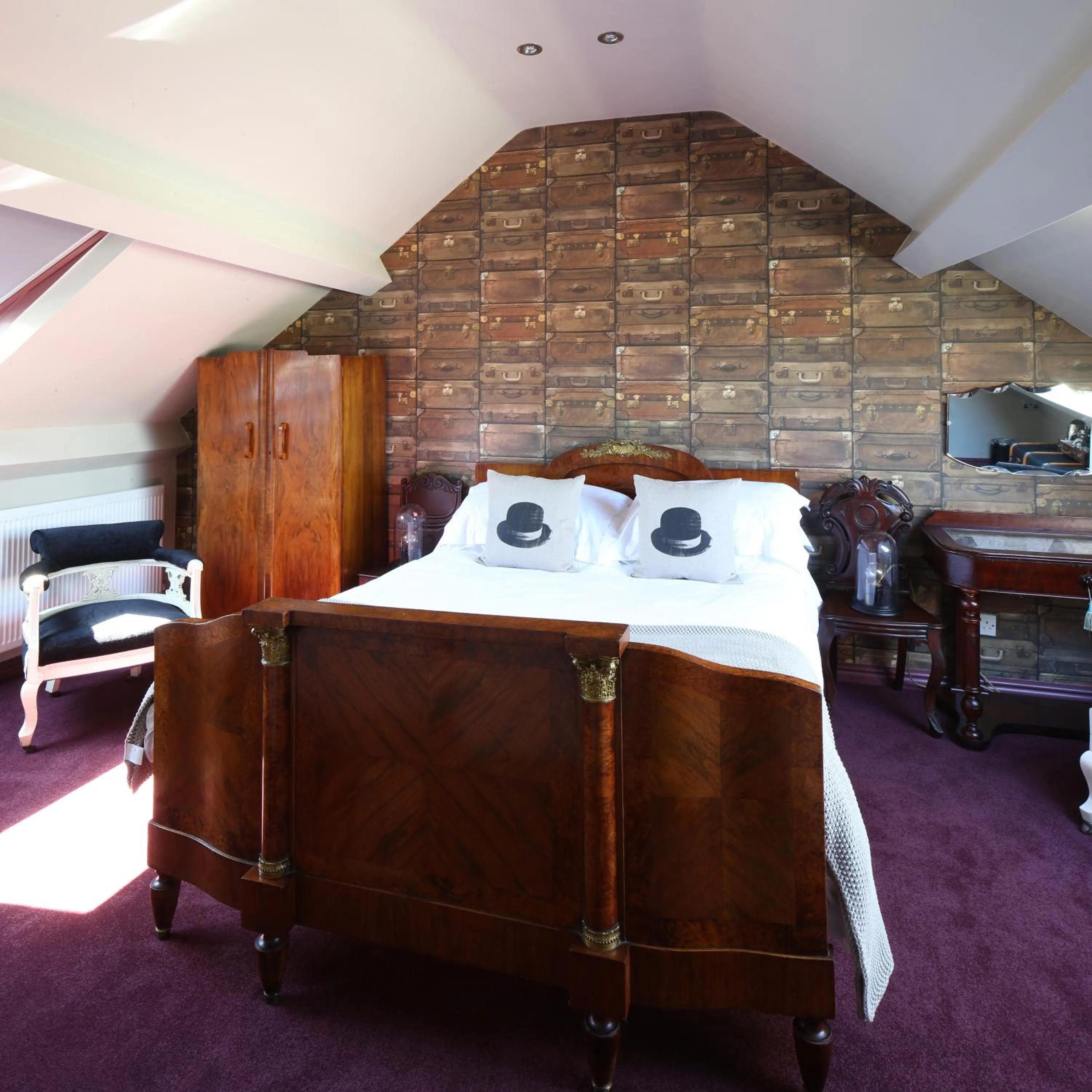 Bed in Rum Doodle, Windermere B&B