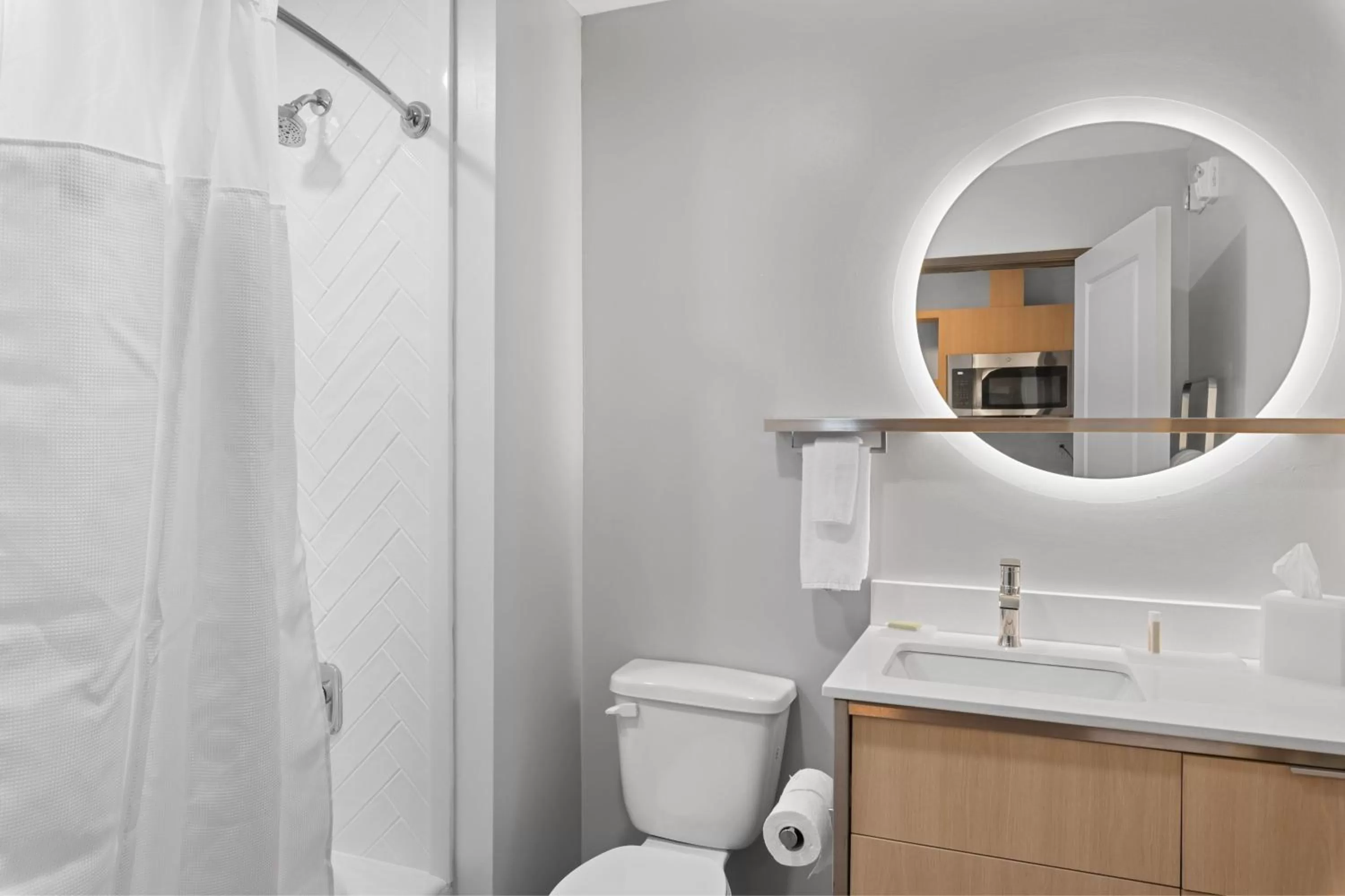 Bathroom in TownePlace Suites by Marriott White Hall