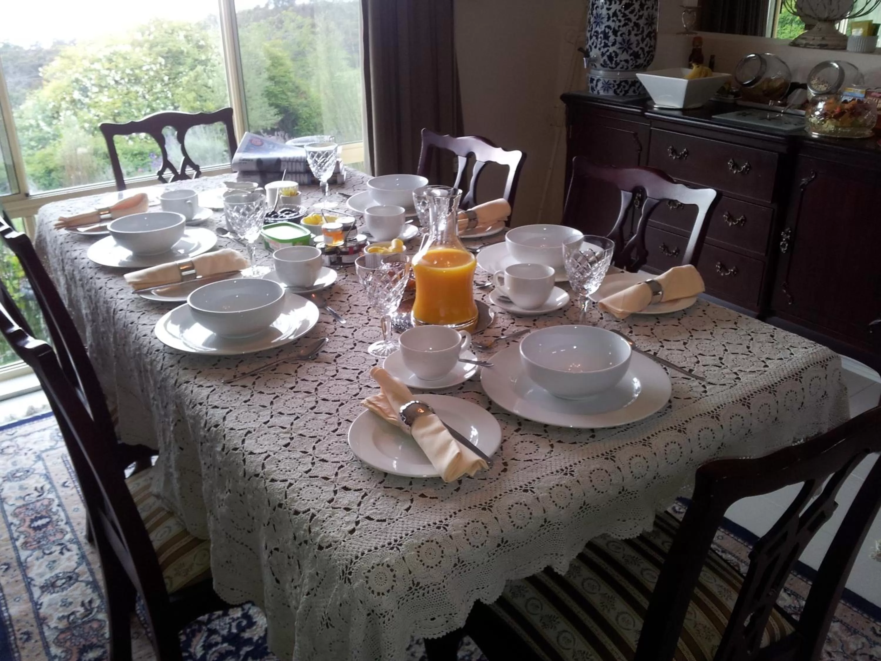 Breakfast in Waterview Gardens B&B