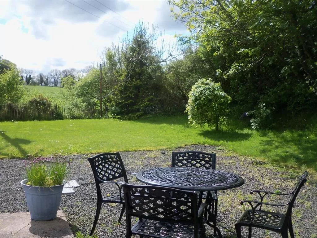 Cottage with Garden View in Lisnafillan Lodge
